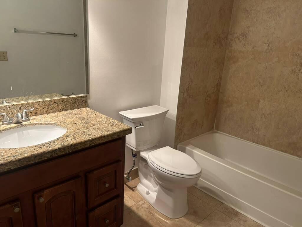 3370 N Pinewalk Drive N 1217 Property Photo 19