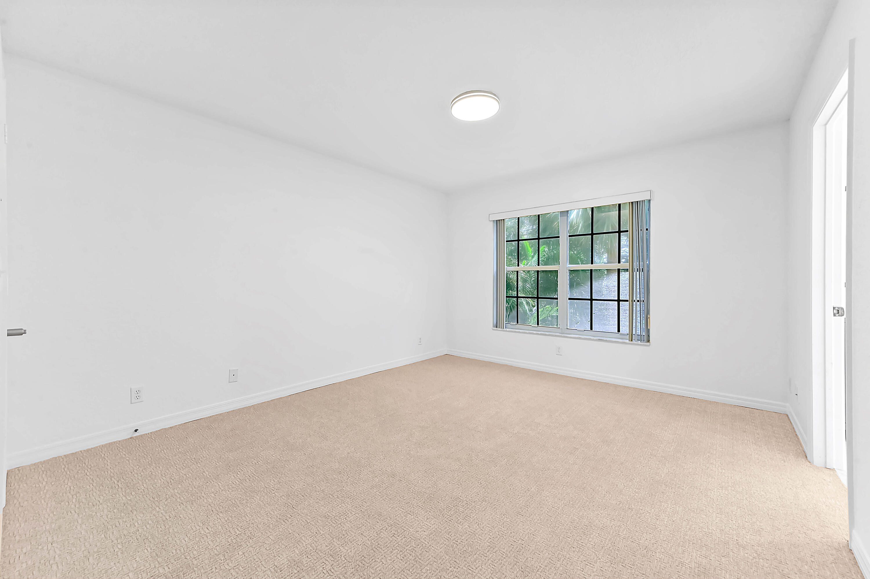 4268 Pine Hollow Circle Property Photo 18
