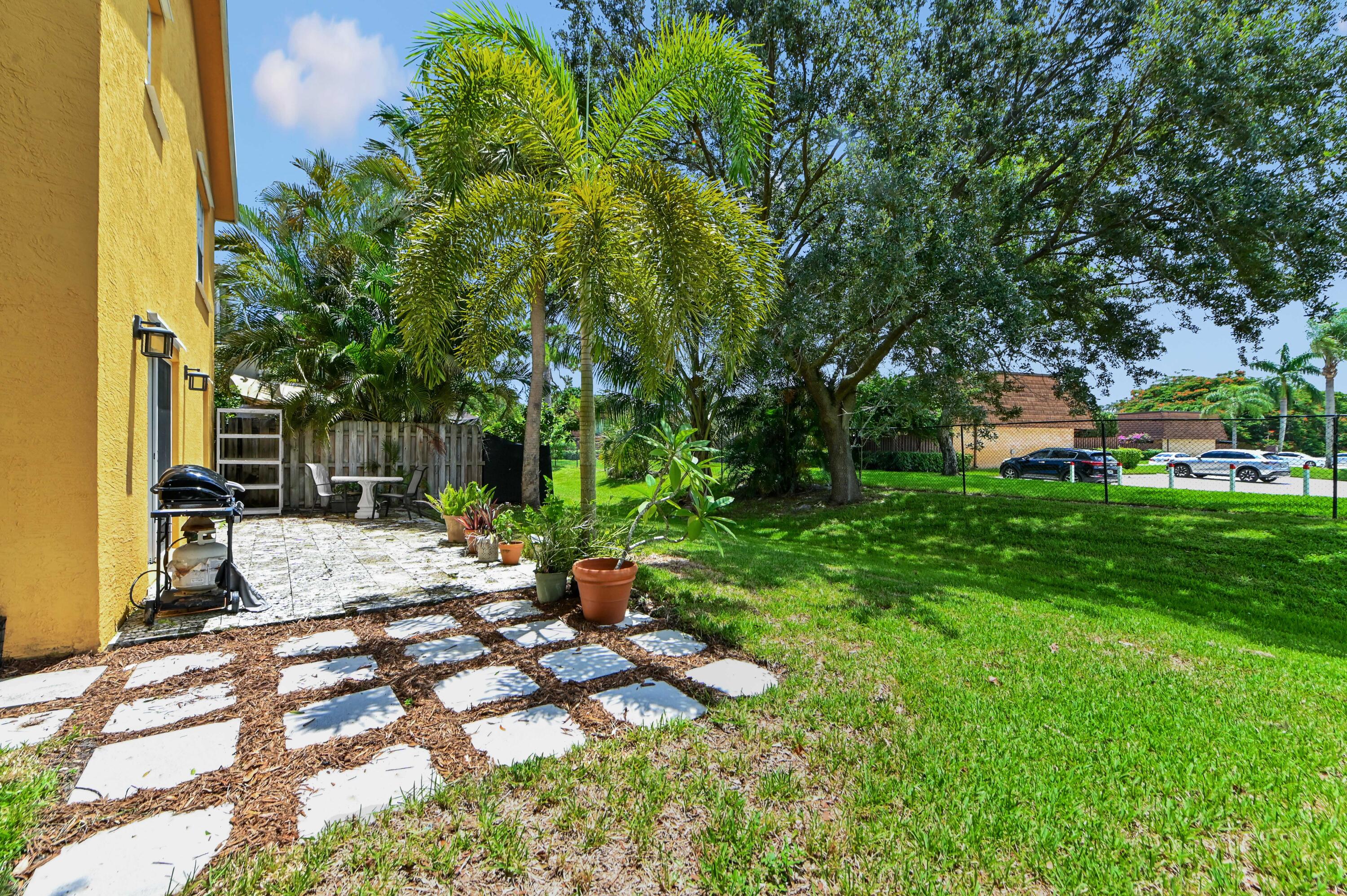 4268 Pine Hollow Circle Property Photo 30