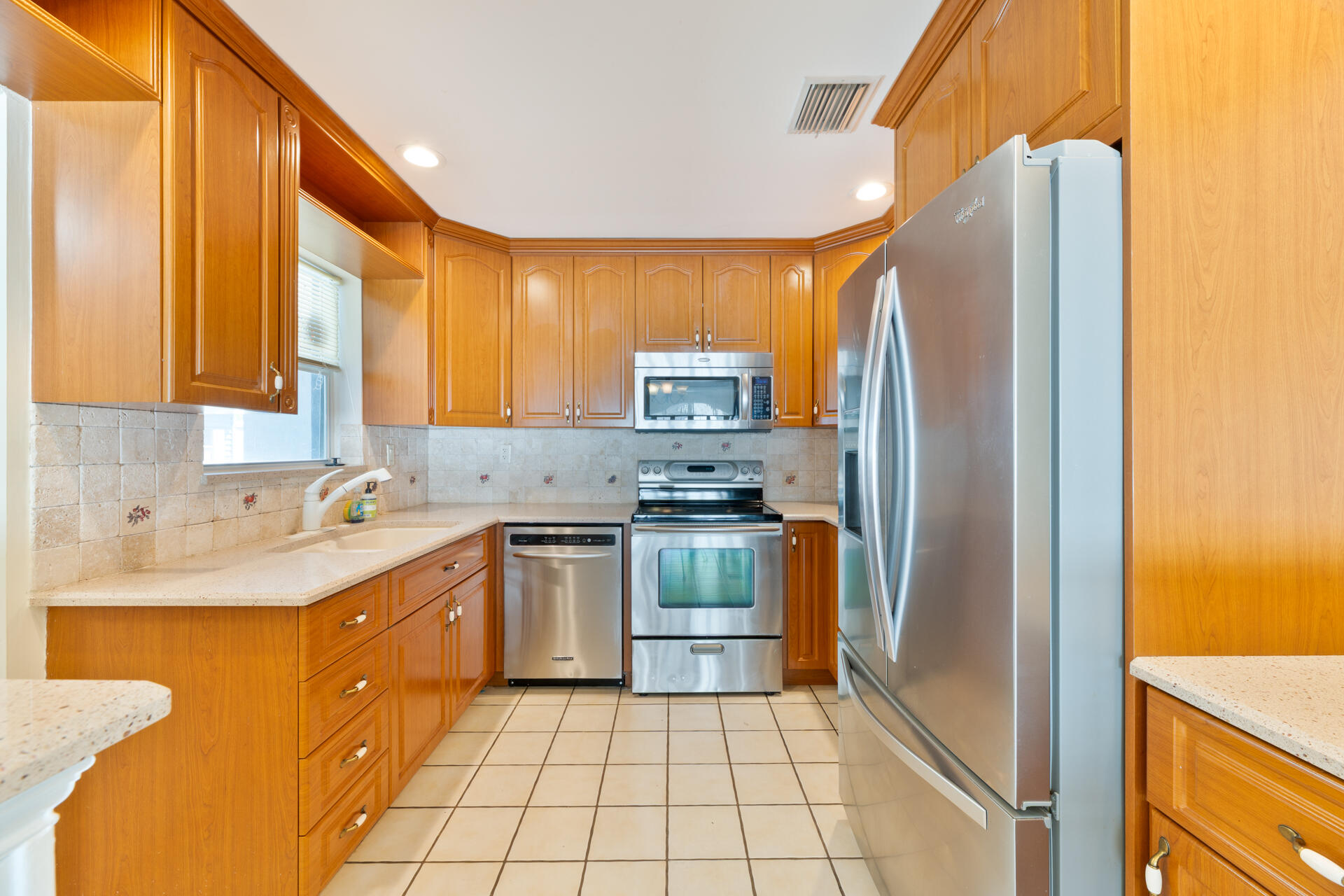 821 Se 16th Street Property Photo 14