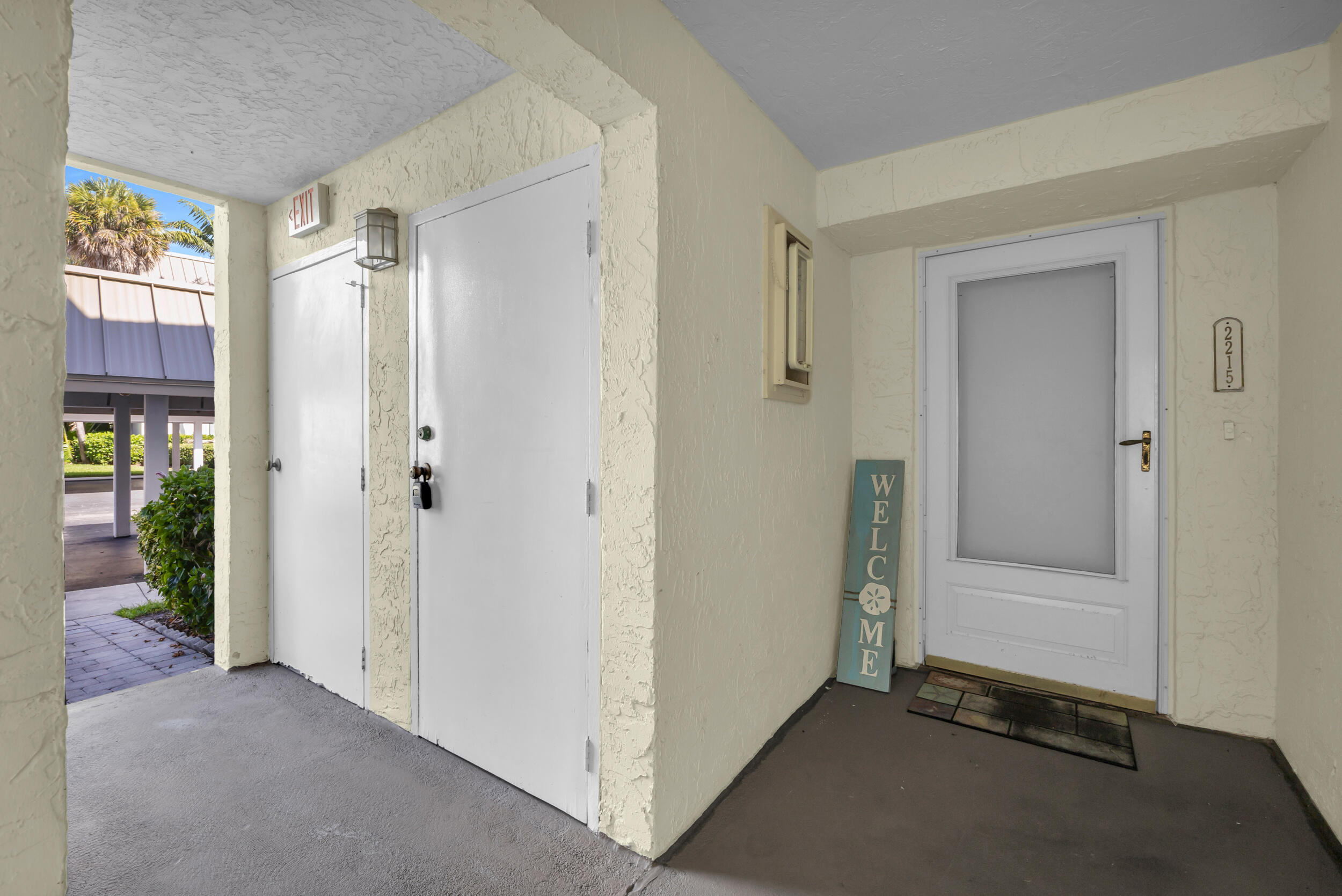 2400 S Ocean Drive 2215 Property Photo 2