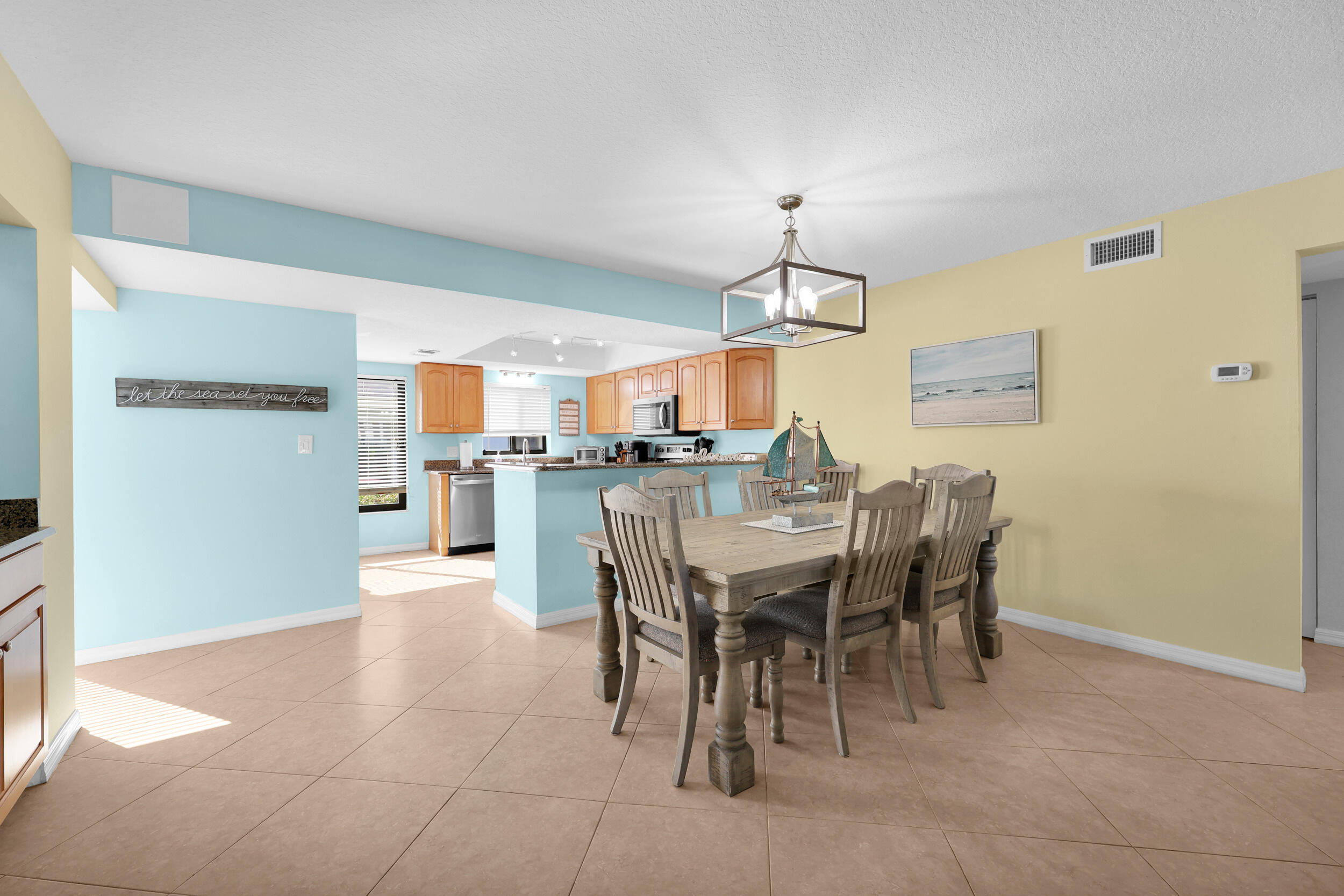 2400 S Ocean Drive 2215 Property Photo 8