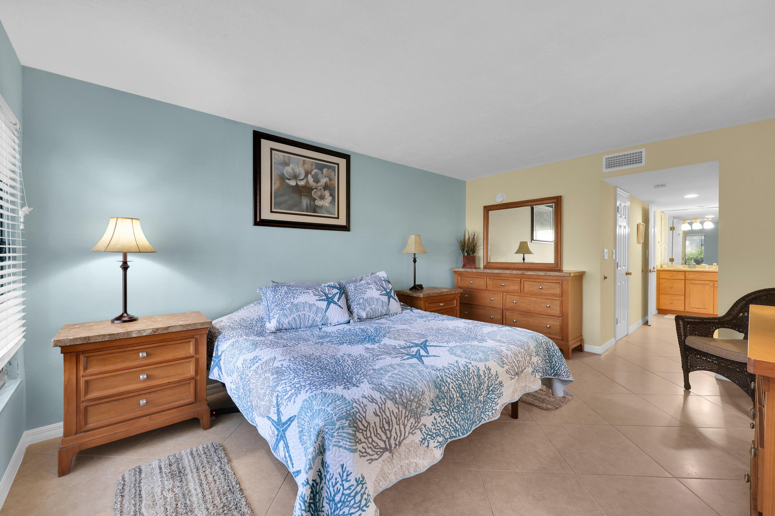 2400 S Ocean Drive 2215 Property Photo 16