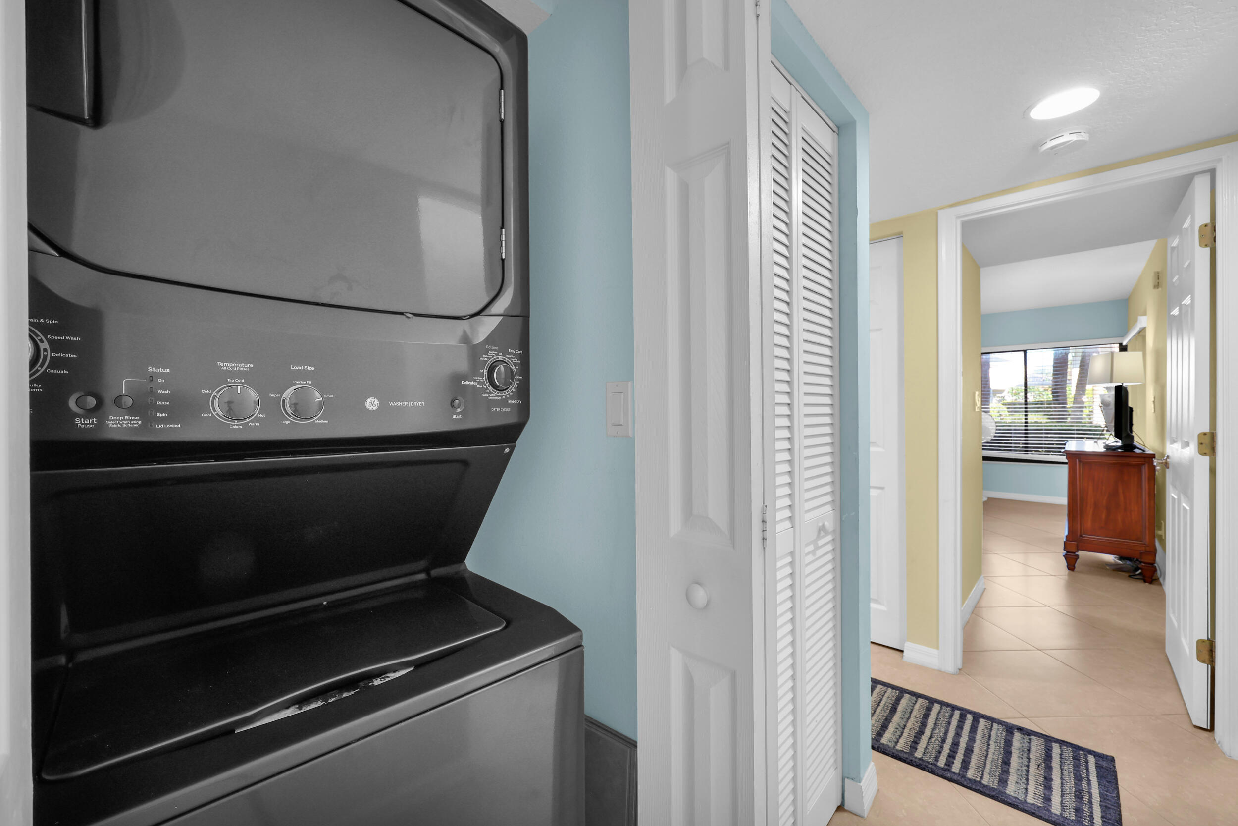 2400 S Ocean Drive 2215 Property Photo 28