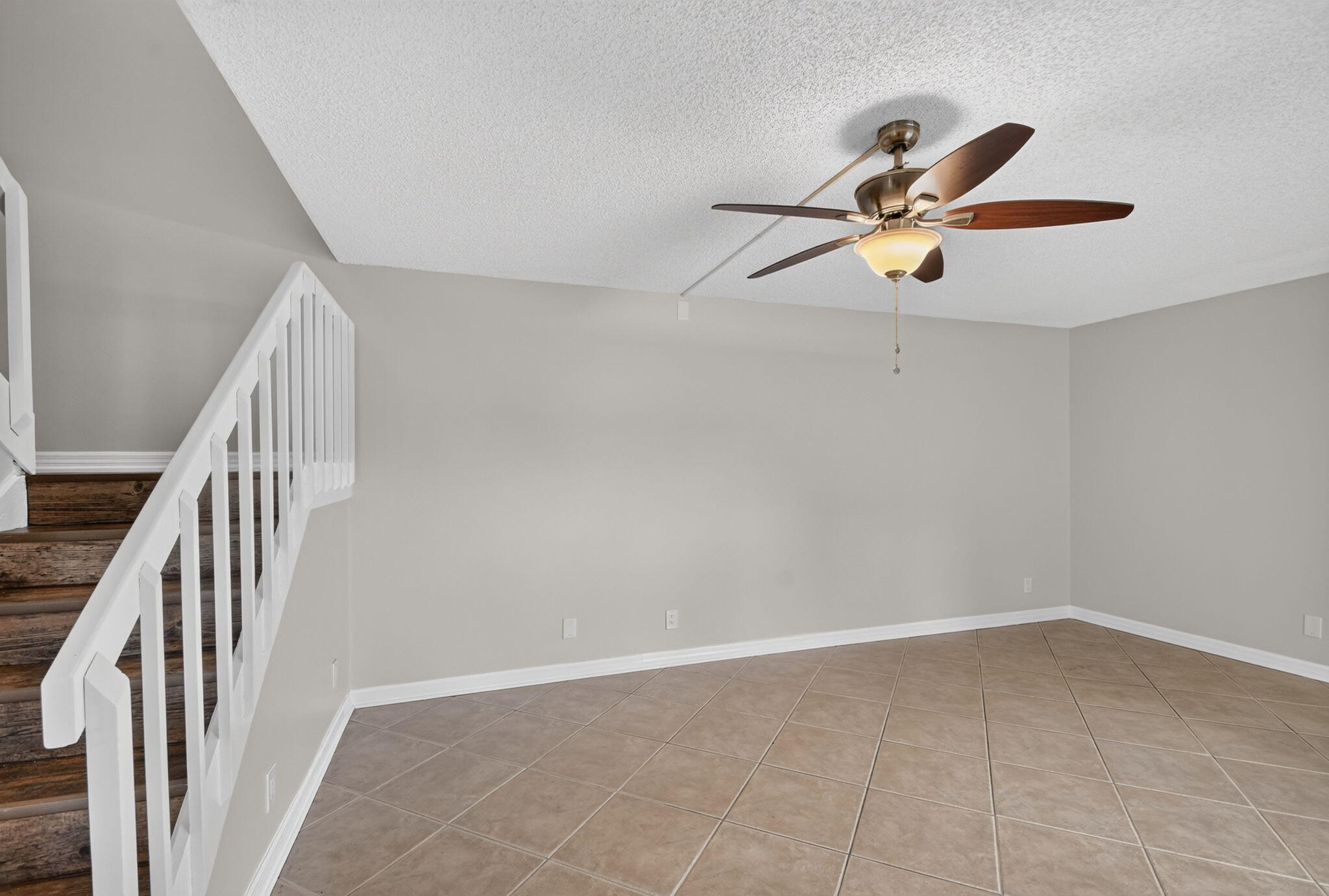 744 Springdale Circle Property Photo 6