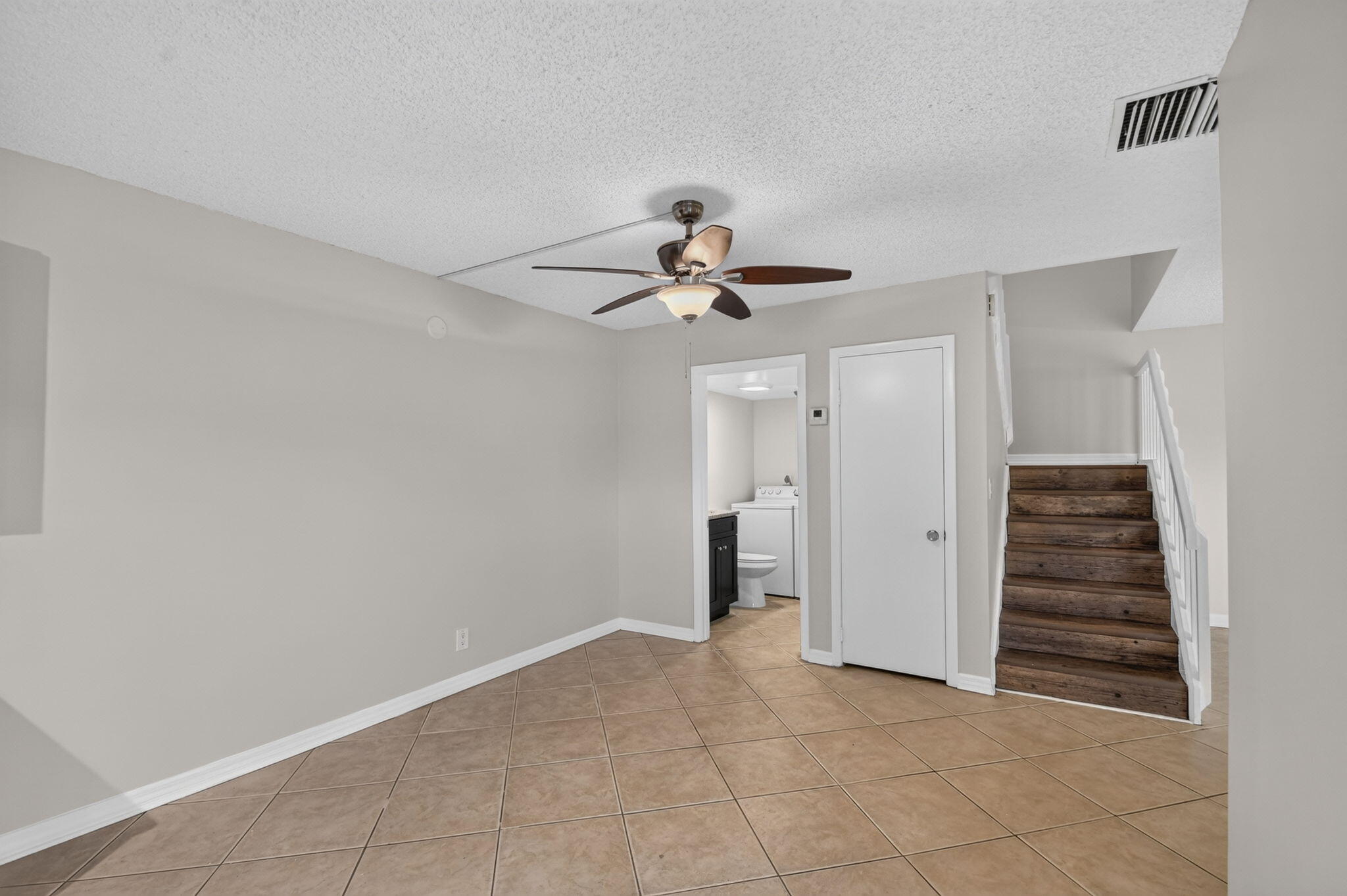 744 Springdale Circle Property Photo 11