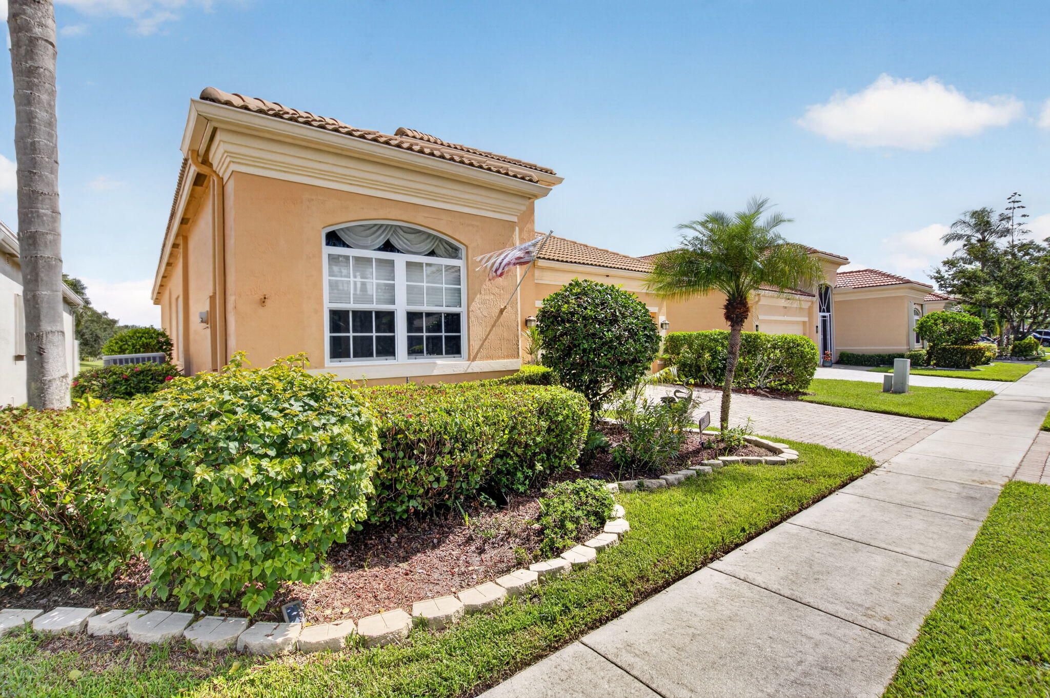 7276 Demedici Circle Property Photo 3