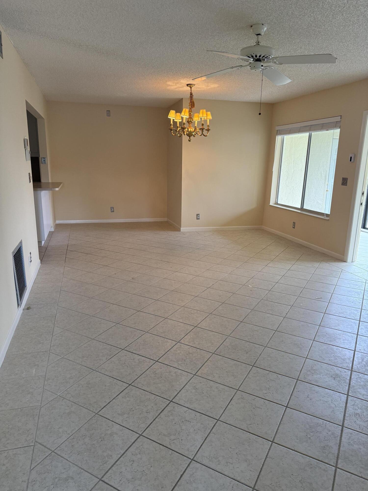 211 Pine Hov Circle A-2 Property Photo 3