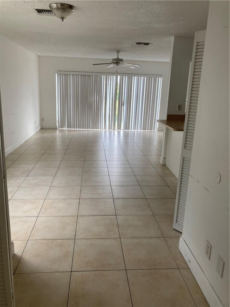 8985 Nw 38th Drive Property Photo 13