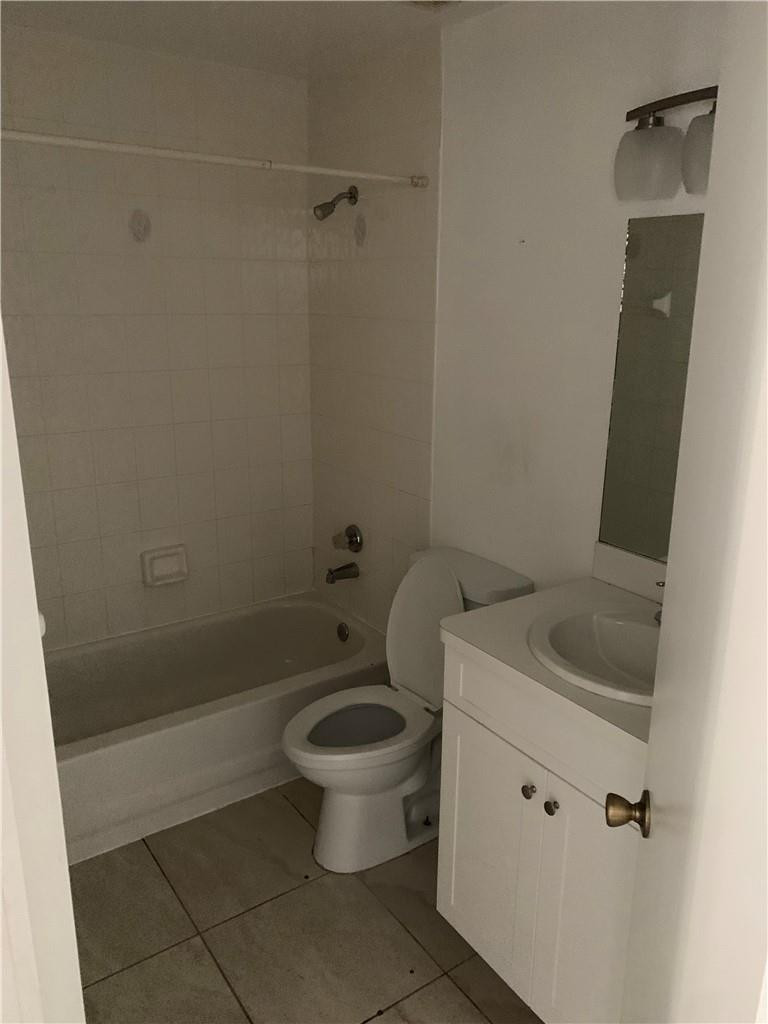 8985 Nw 38th Drive Property Photo 14
