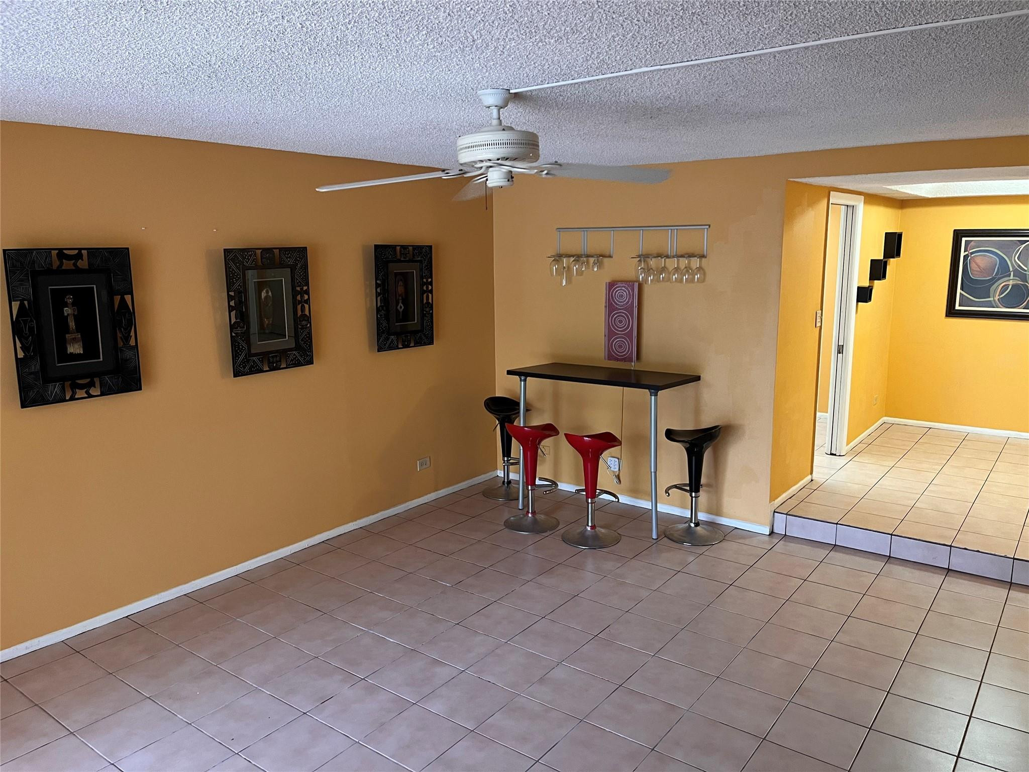 3690 Inverrary Drive 2c Property Photo 4