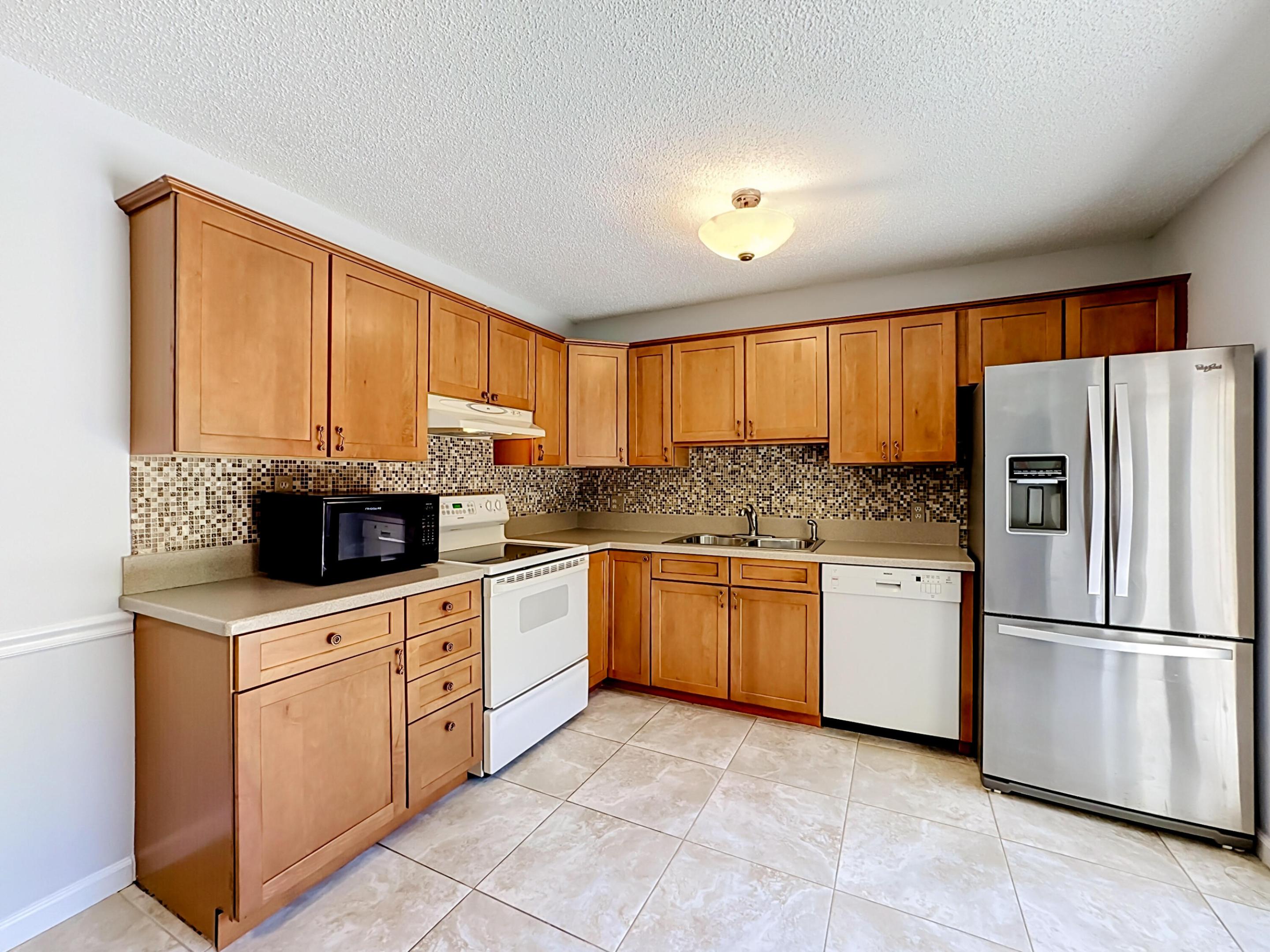 3192 Se Brook Street Property Photo 14