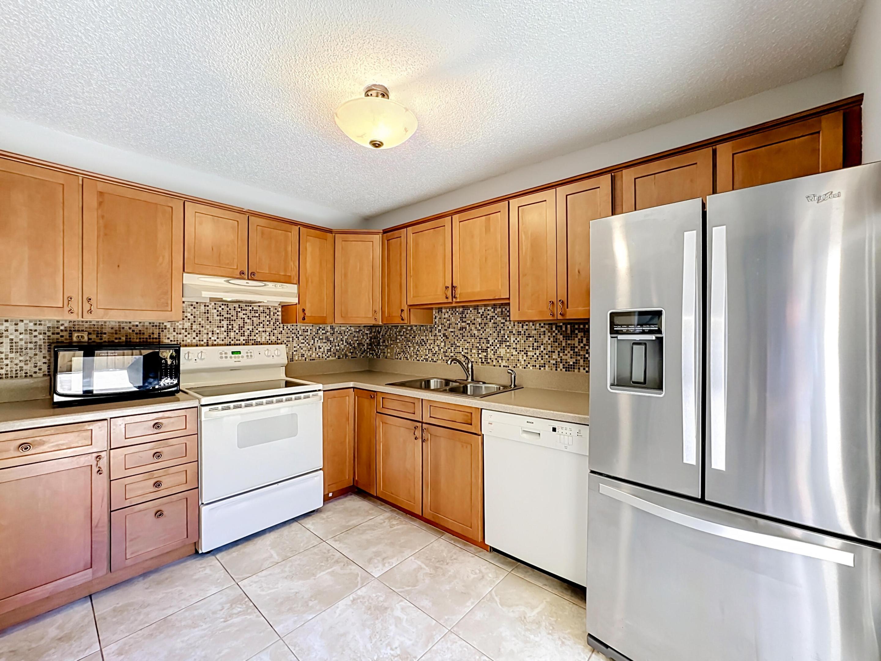 3192 Se Brook Street Property Photo 16