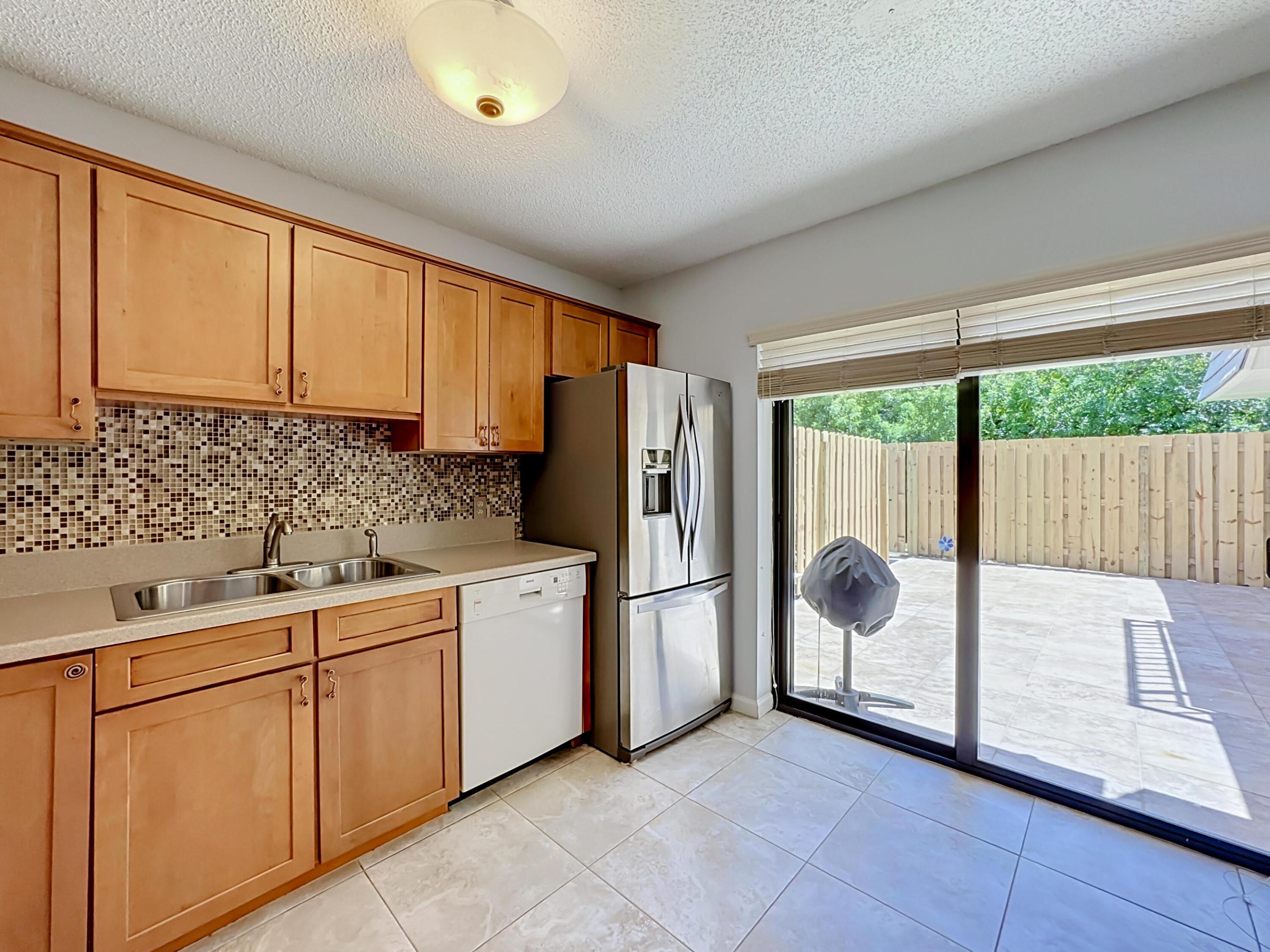 3192 Se Brook Street Property Photo 17