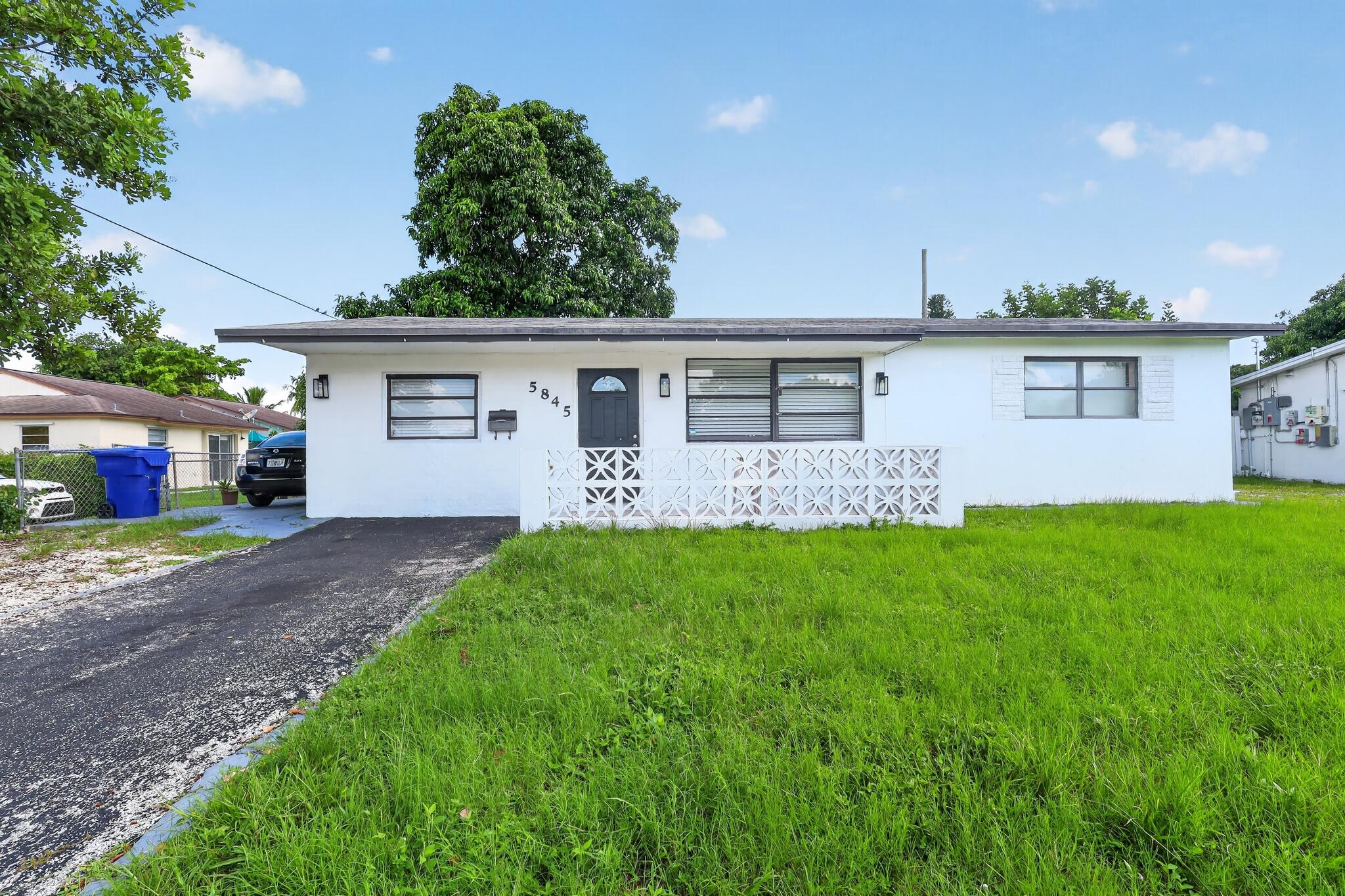 5845 Arthur Street Property Photo 1