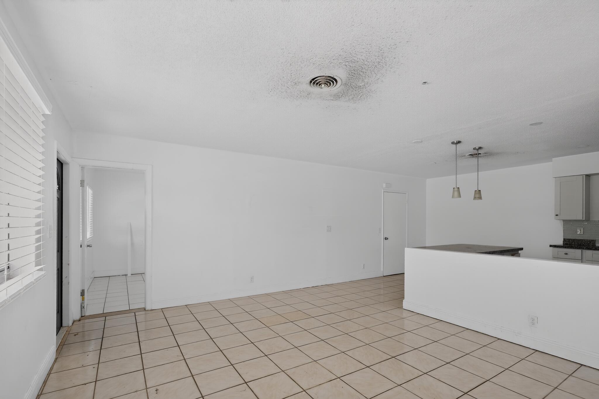 5845 Arthur Street Property Photo 10