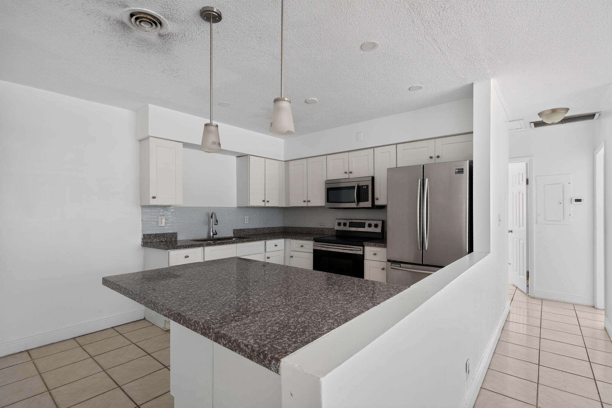 5845 Arthur Street Property Photo 16