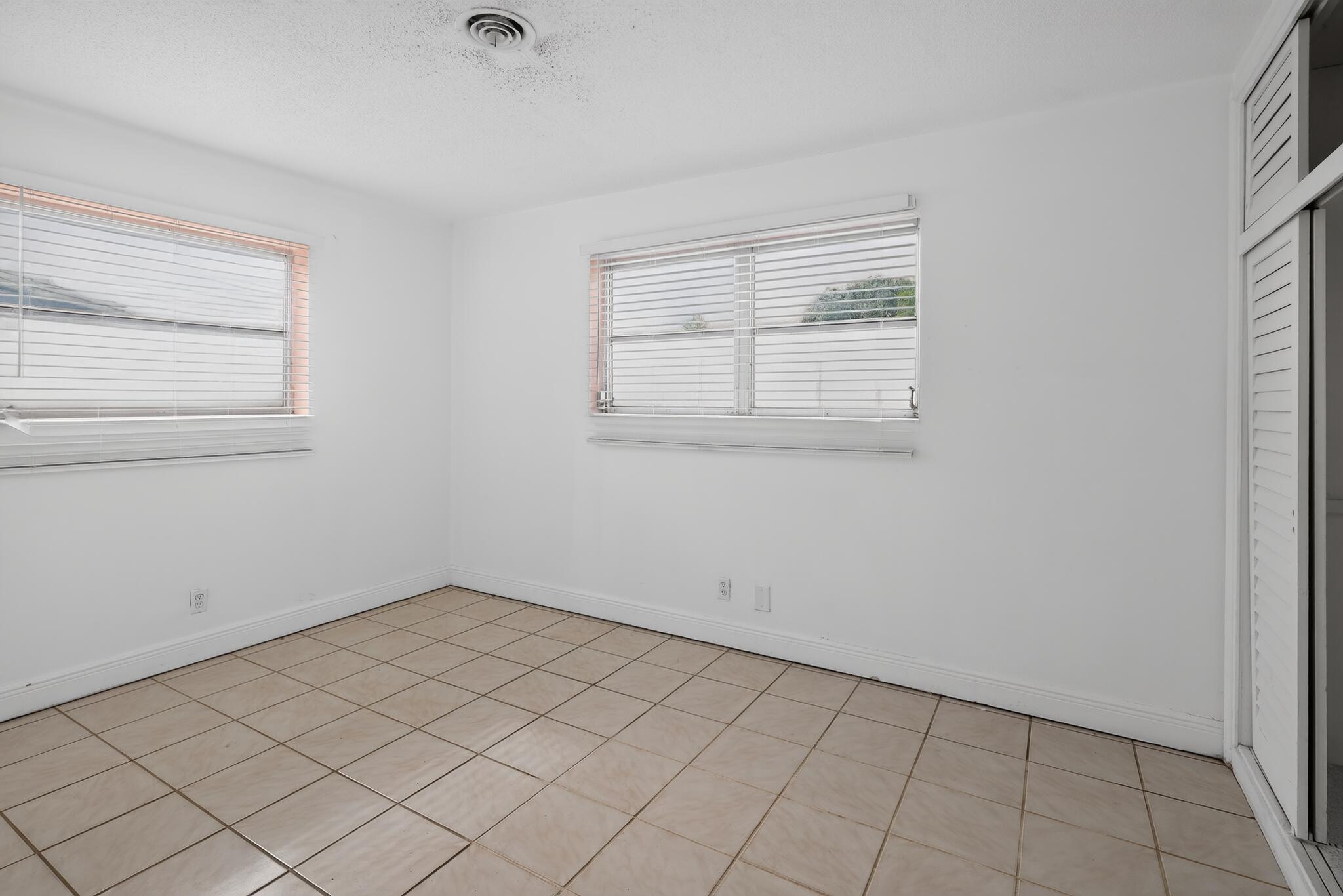 5845 Arthur Street Property Photo 26