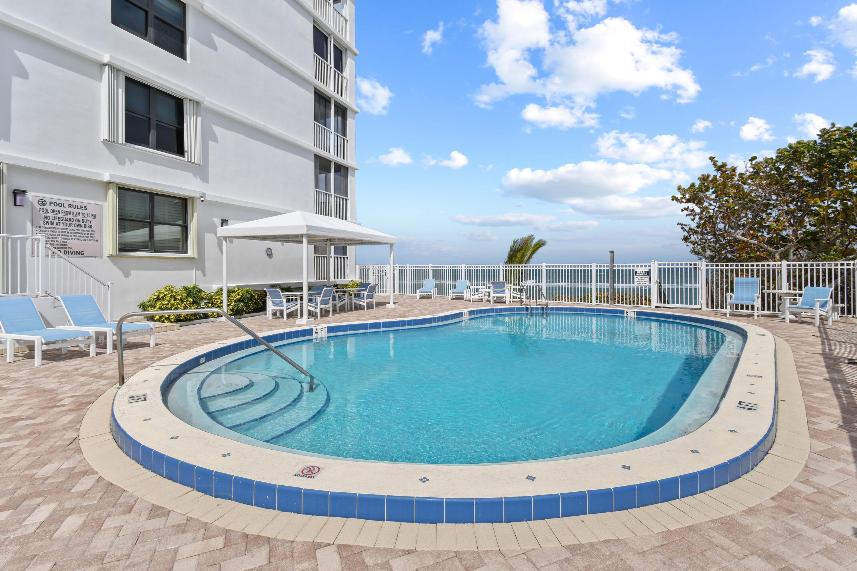 840 Ocean Drive 404 Property Photo 37