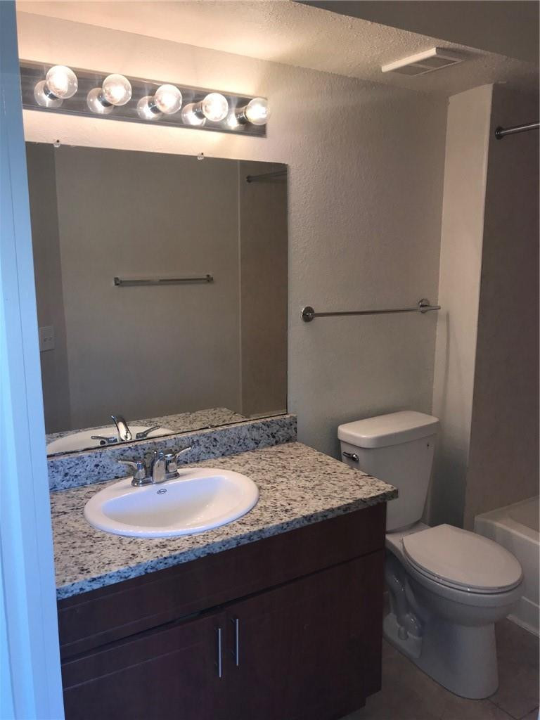 12400 Vista Isles Drive 1421 Property Photo 11