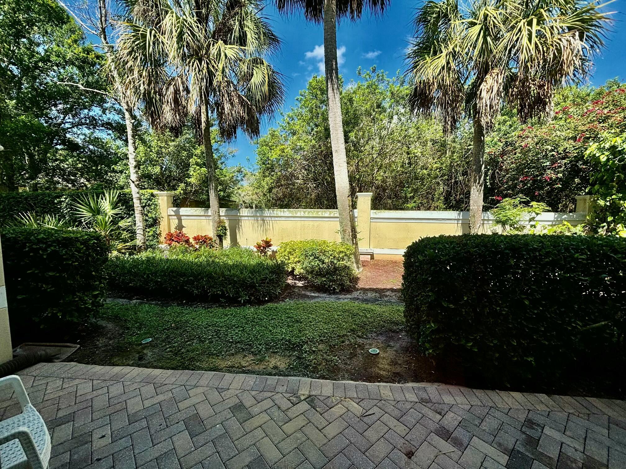 22162 Majestic Woods Way Property Photo 22