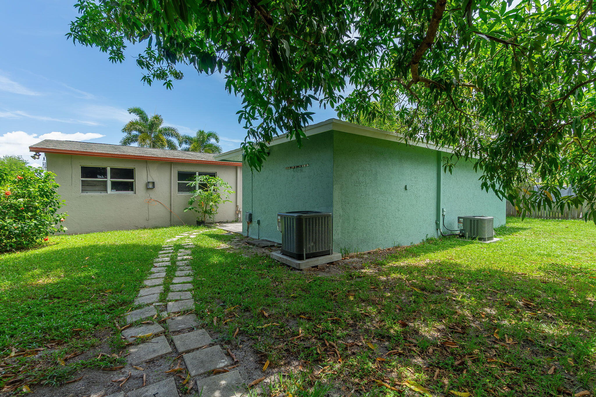 2831 N Seacrest Boulevard B Property Photo 10