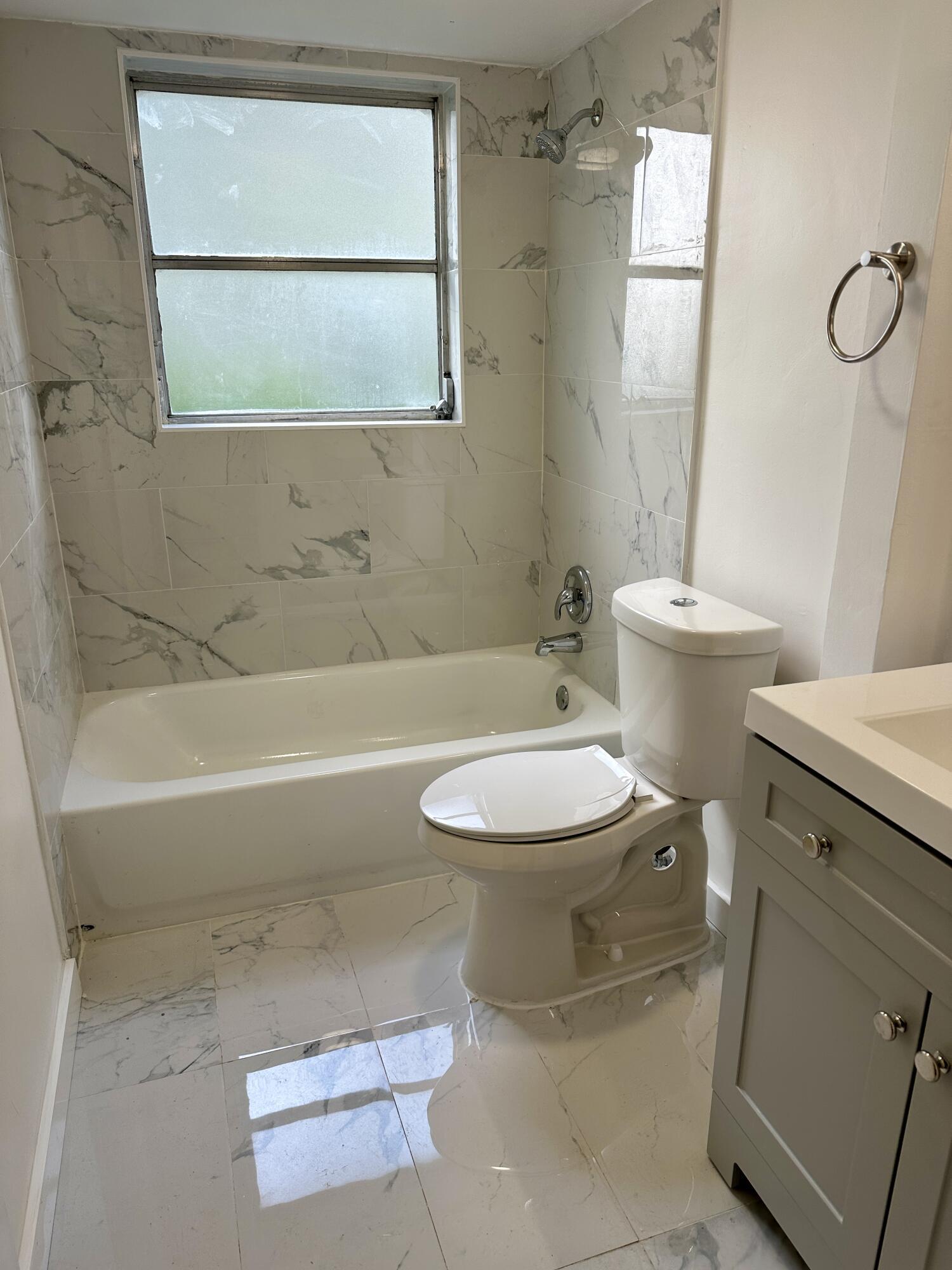 23099 Barwood Lane N 109 Property Photo 4