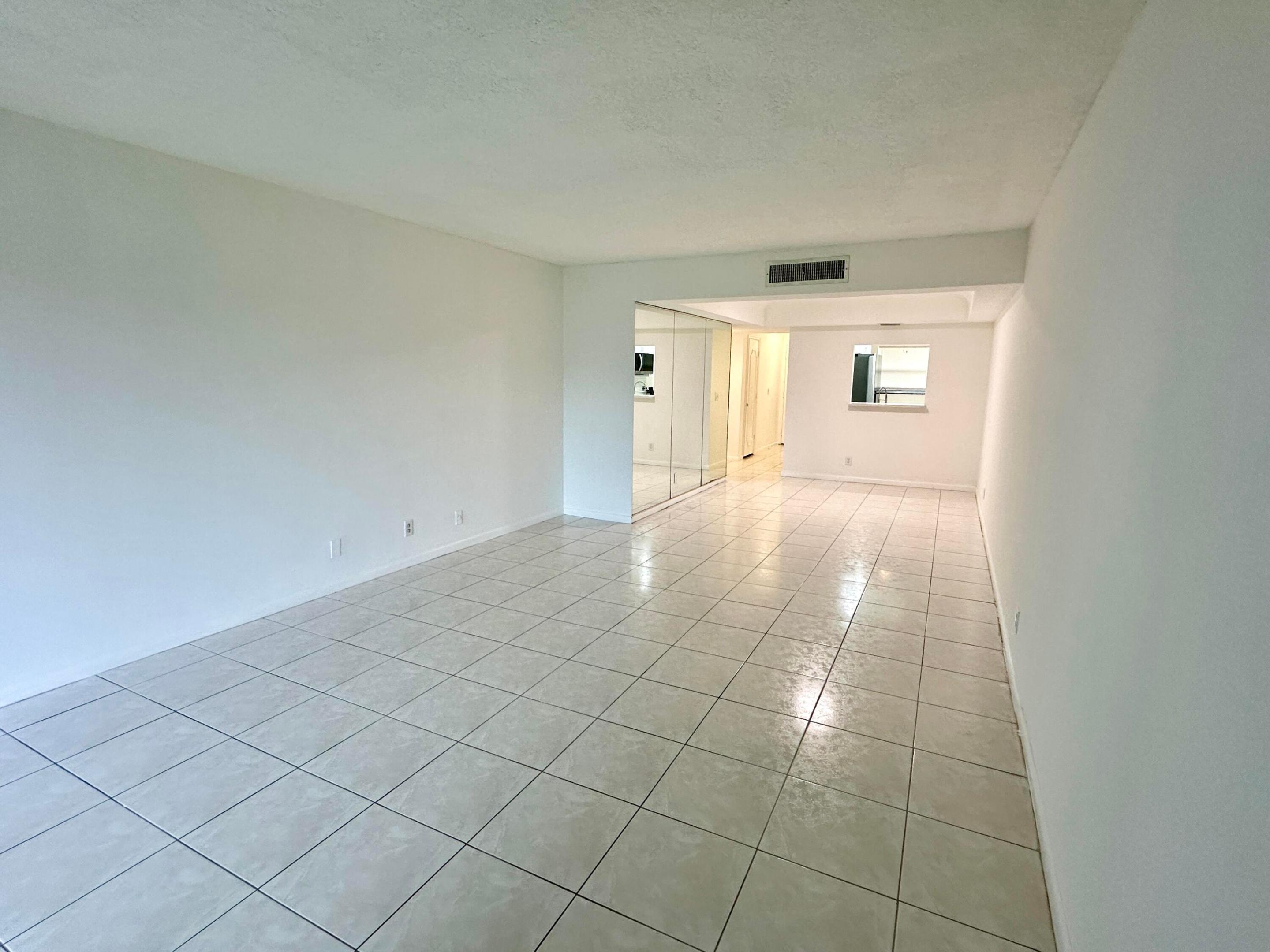 23099 Barwood Lane N 109 Property Photo 12