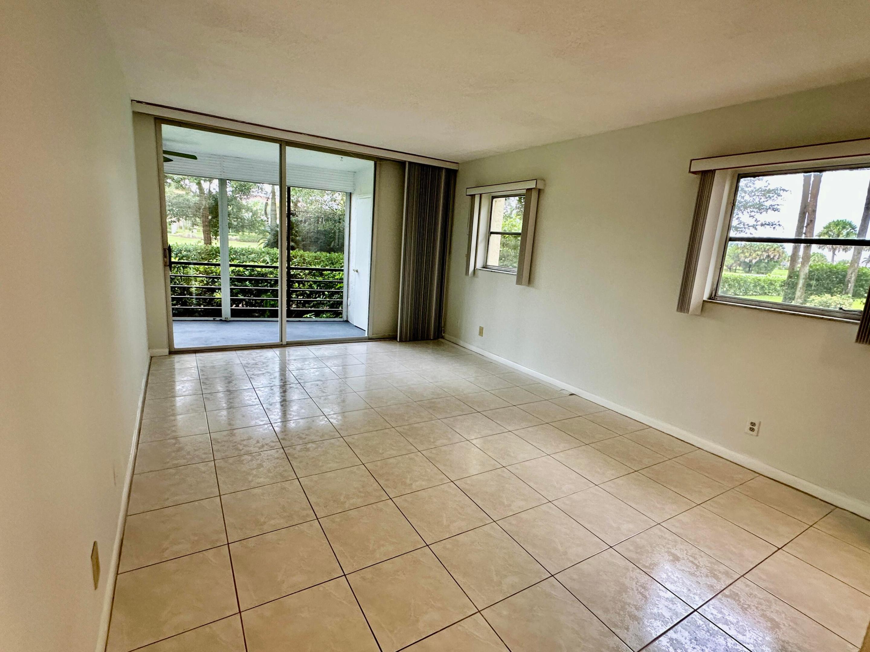 23099 Barwood Lane N 109 Property Photo 13