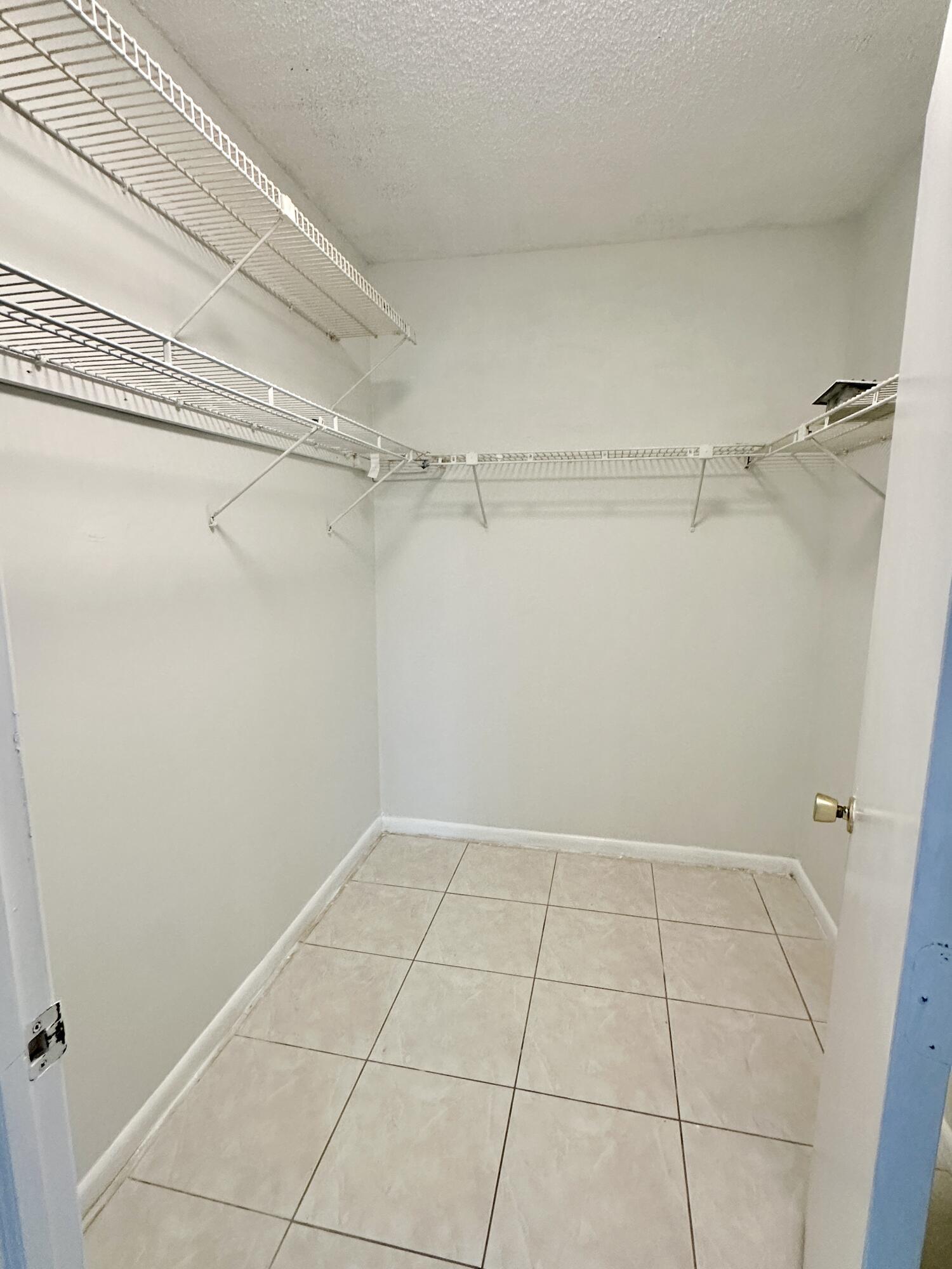 23099 Barwood Lane N 109 Property Photo 16