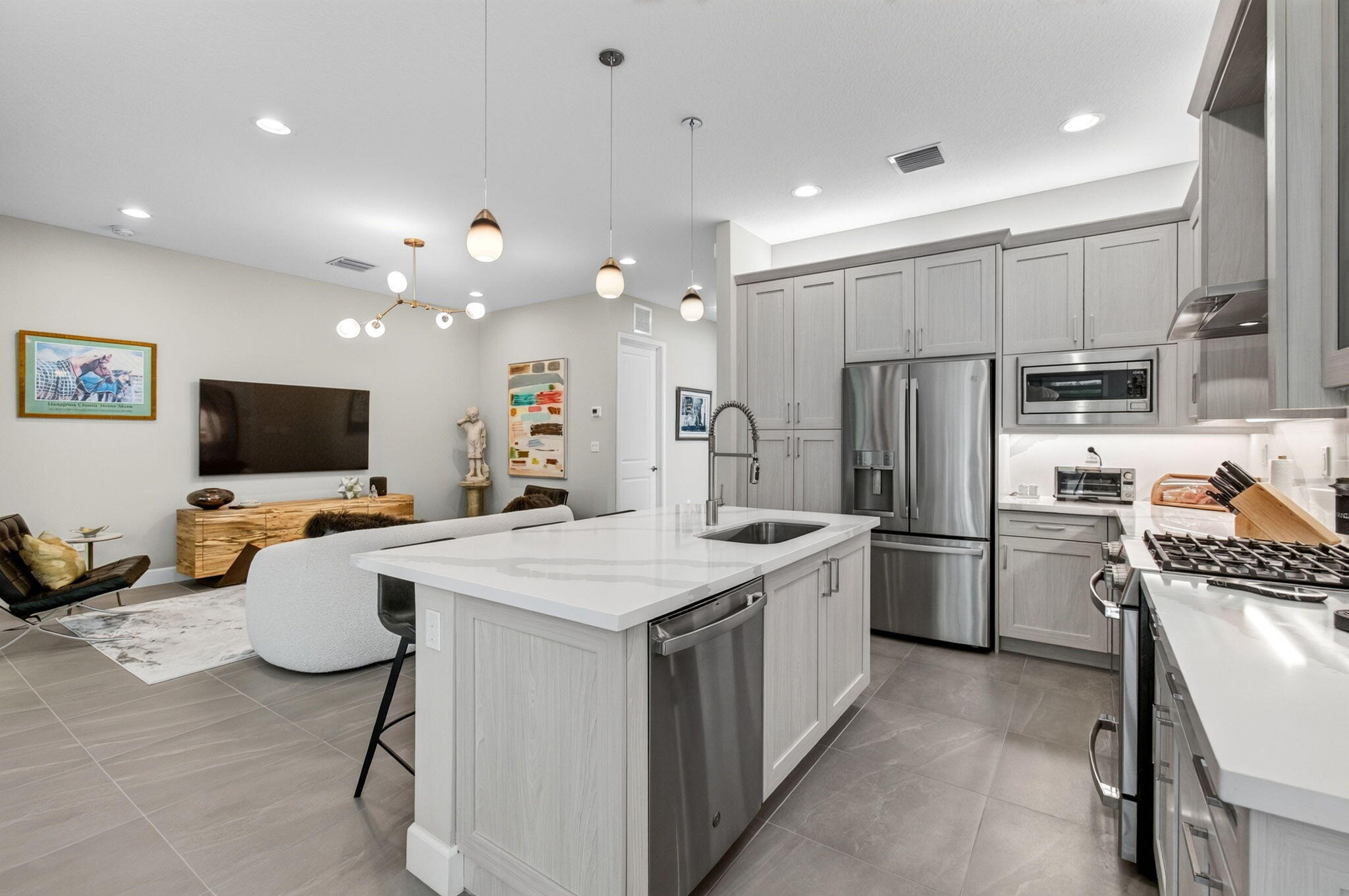 9298 Great Springs Drive Property Photo 15