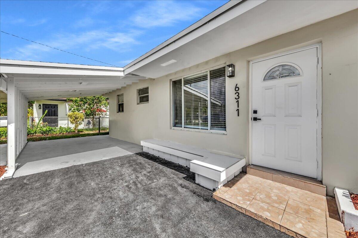 6311 Sw 2nd Street Property Photo 2