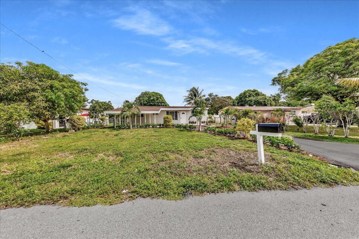 6311 Sw 2nd Street Property Photo 4