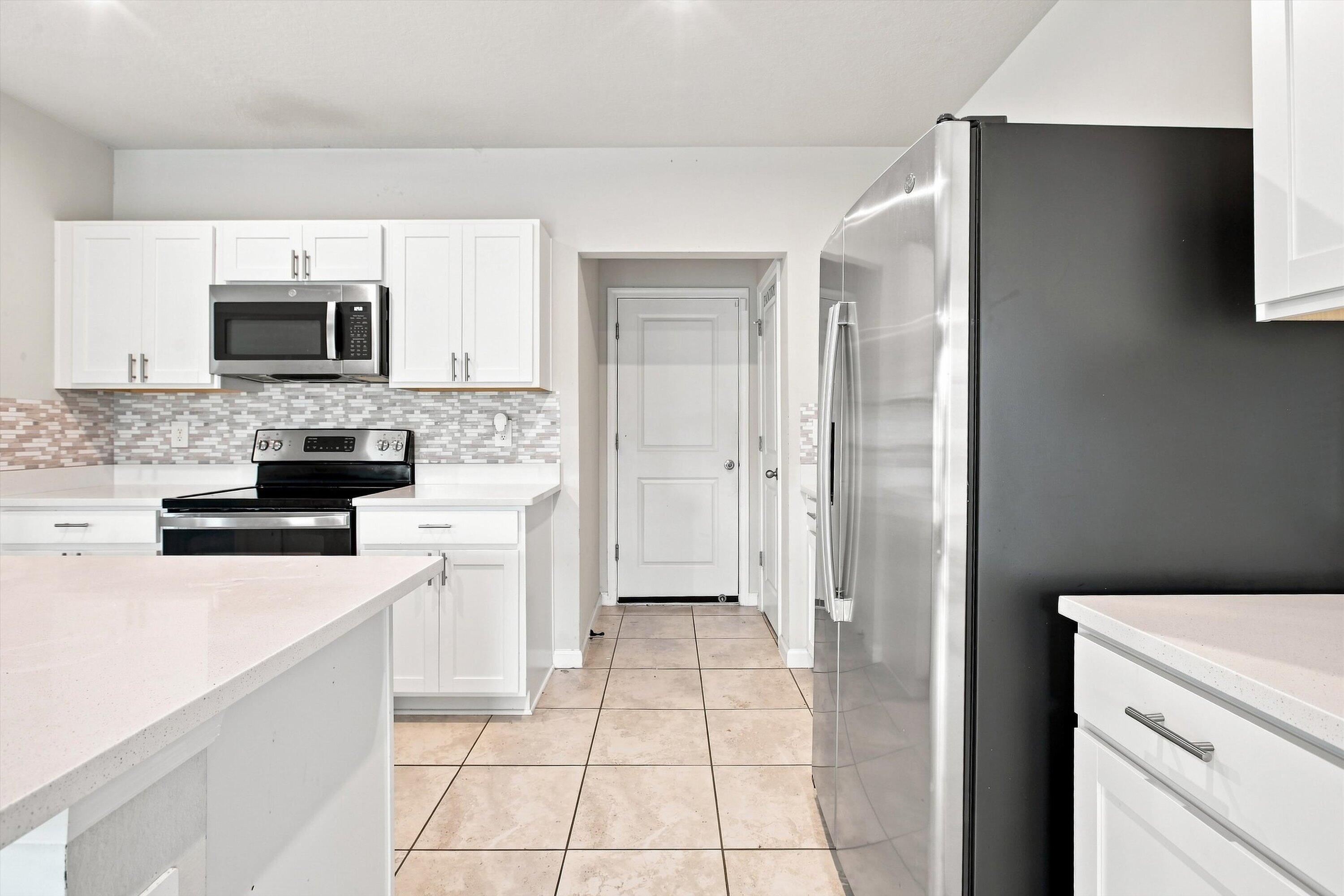 484 Cherimoya Street Property Photo 10