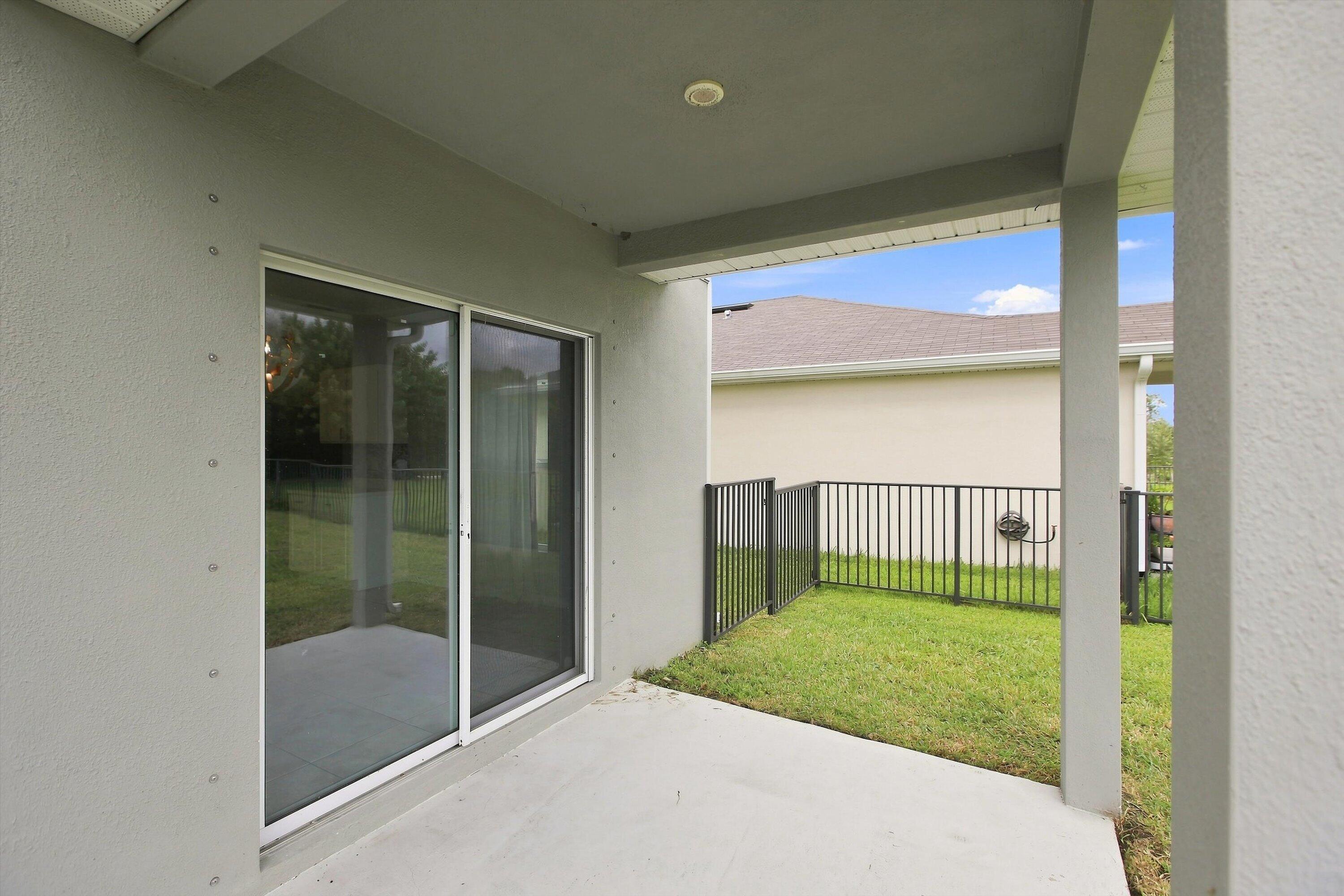 484 Cherimoya Street Property Photo 18