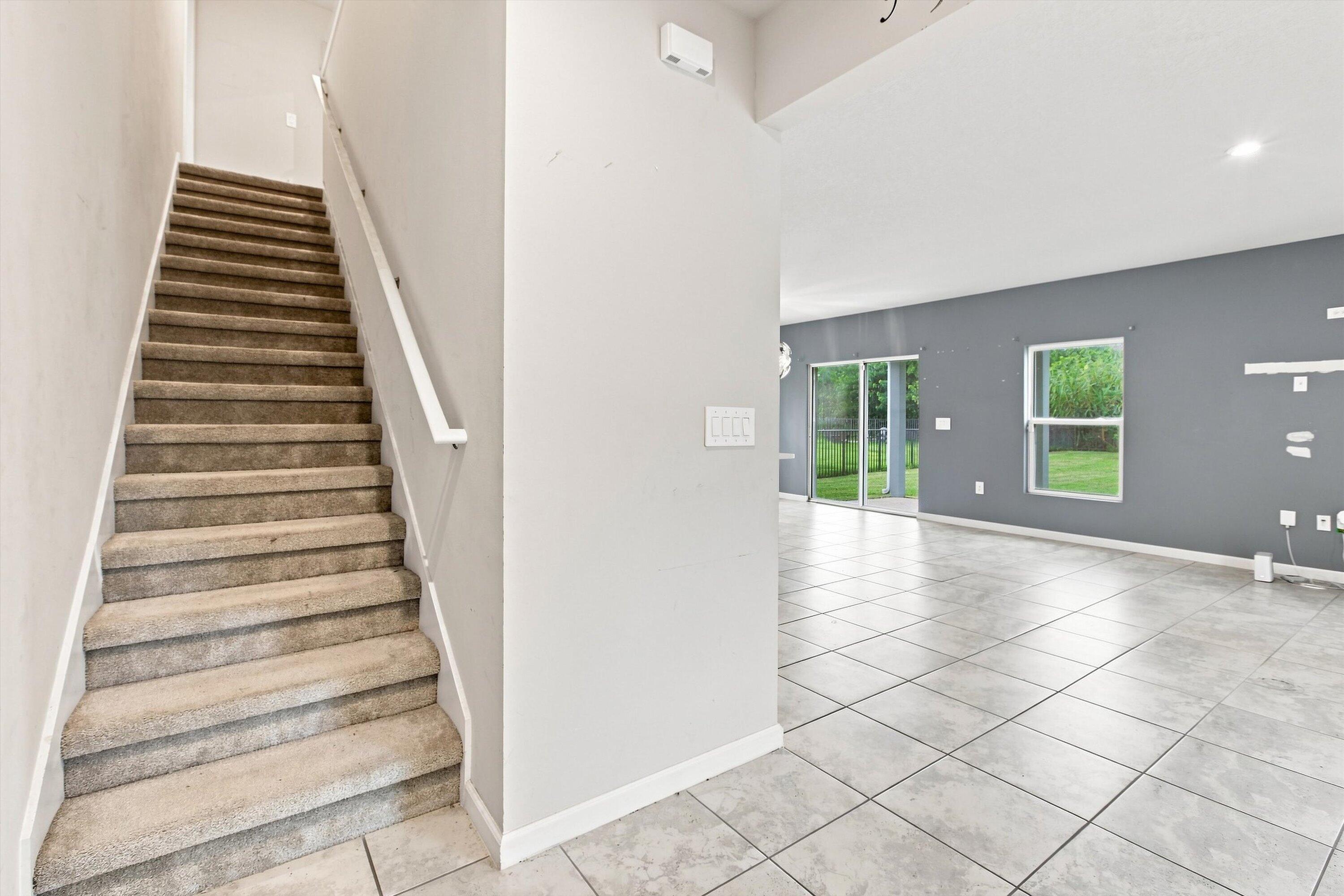 484 Cherimoya Street Property Photo 21
