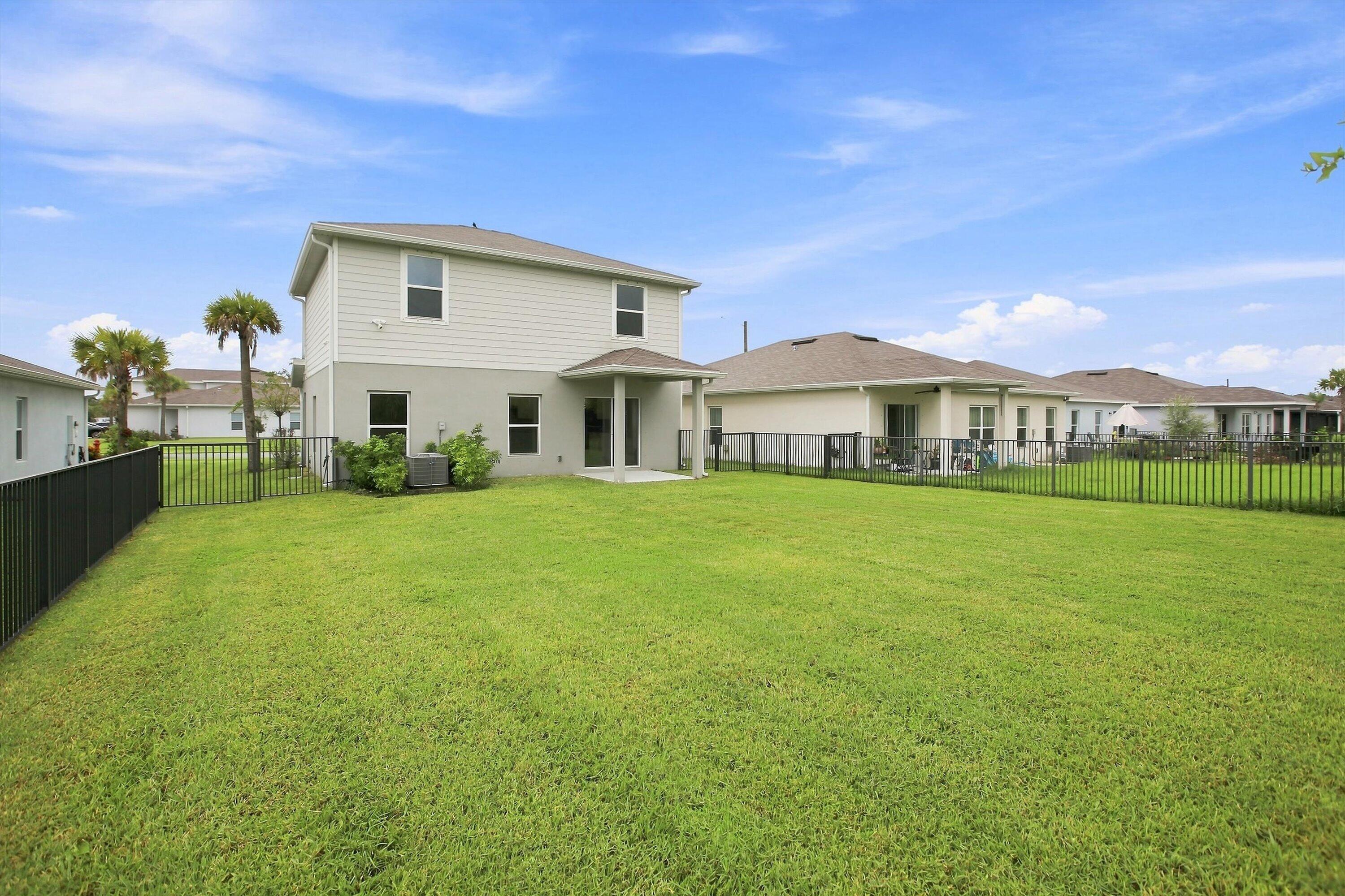 484 Cherimoya Street Property Photo 23