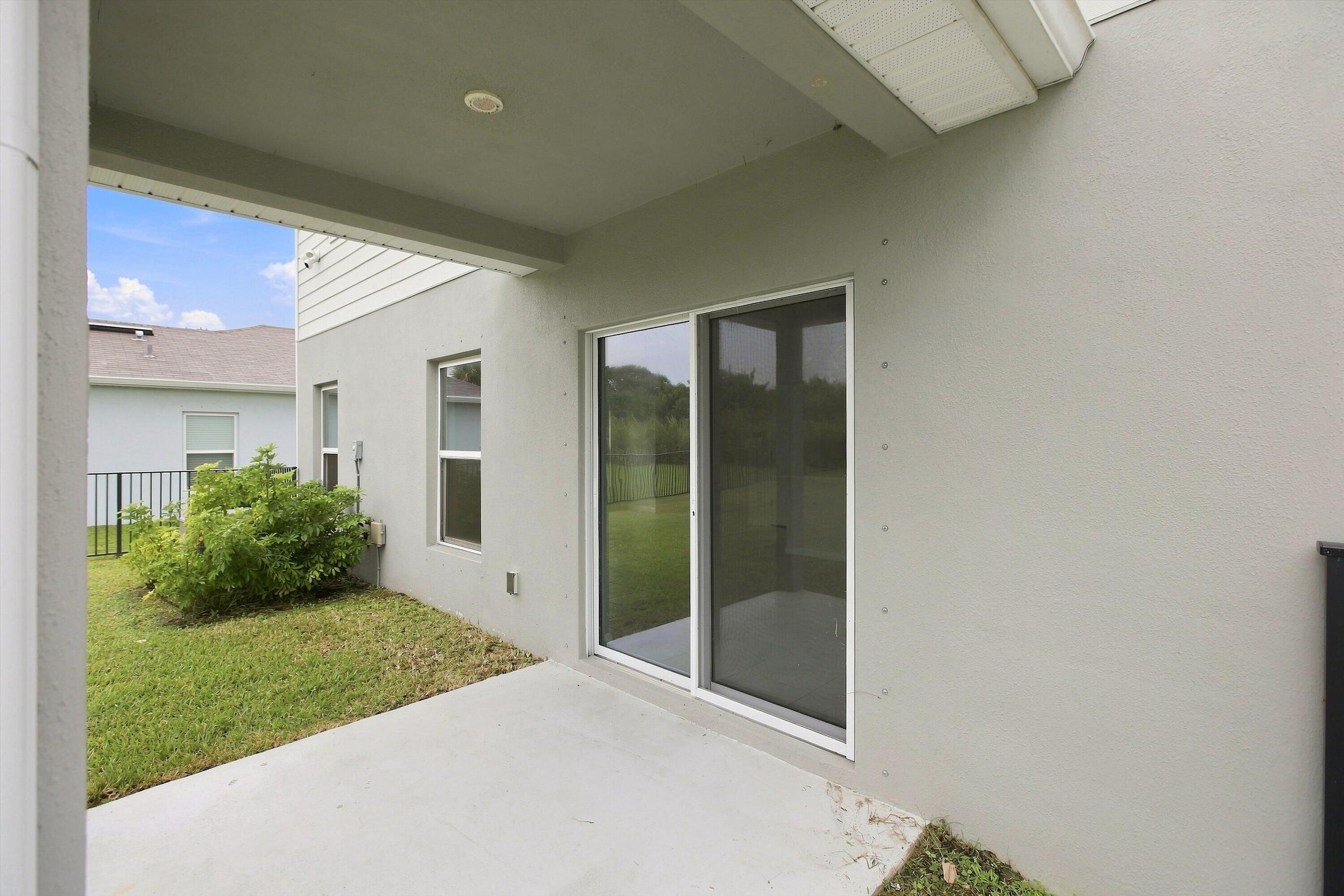 484 Cherimoya Street Property Photo 31