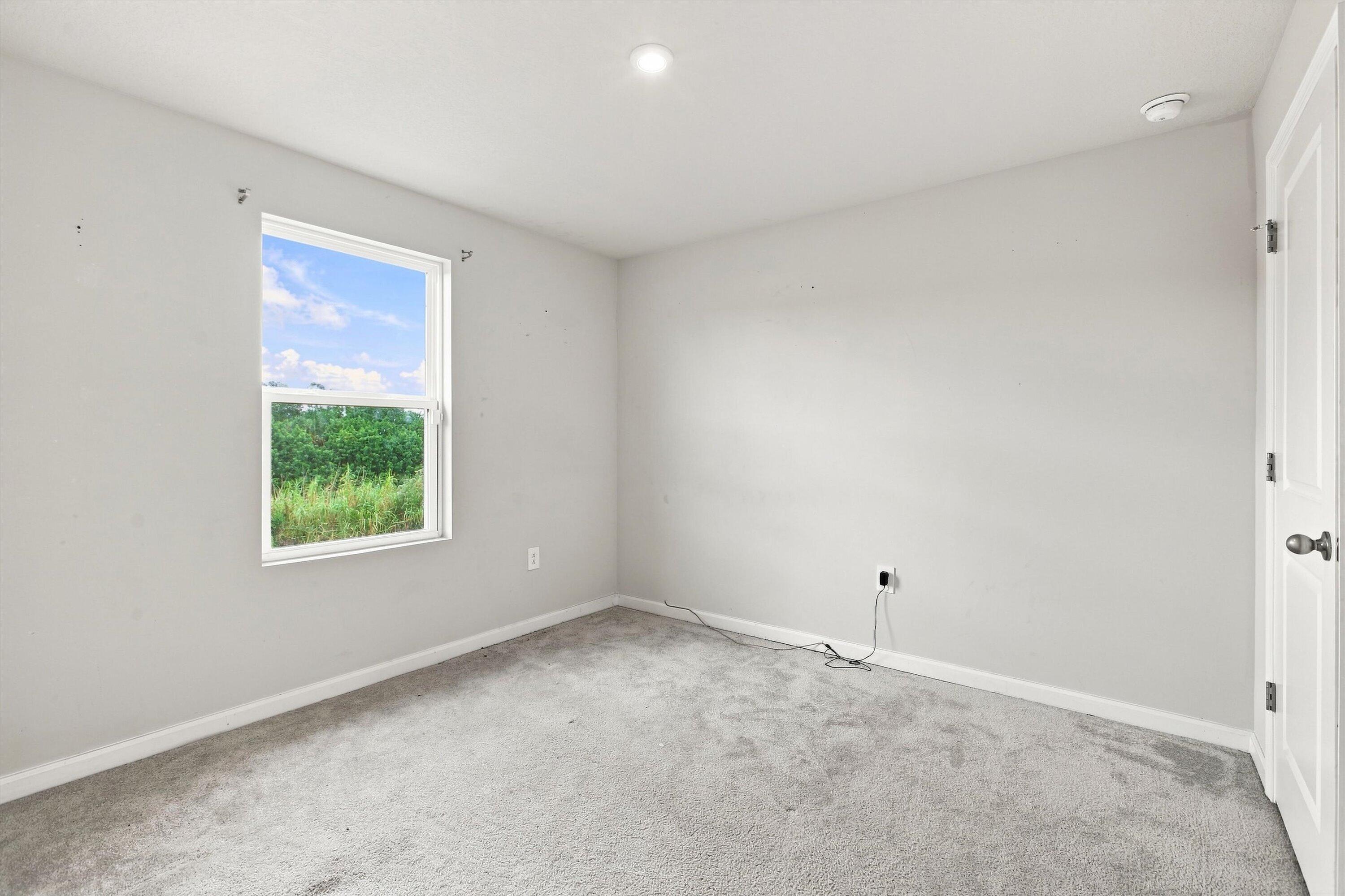484 Cherimoya Street Property Photo 36