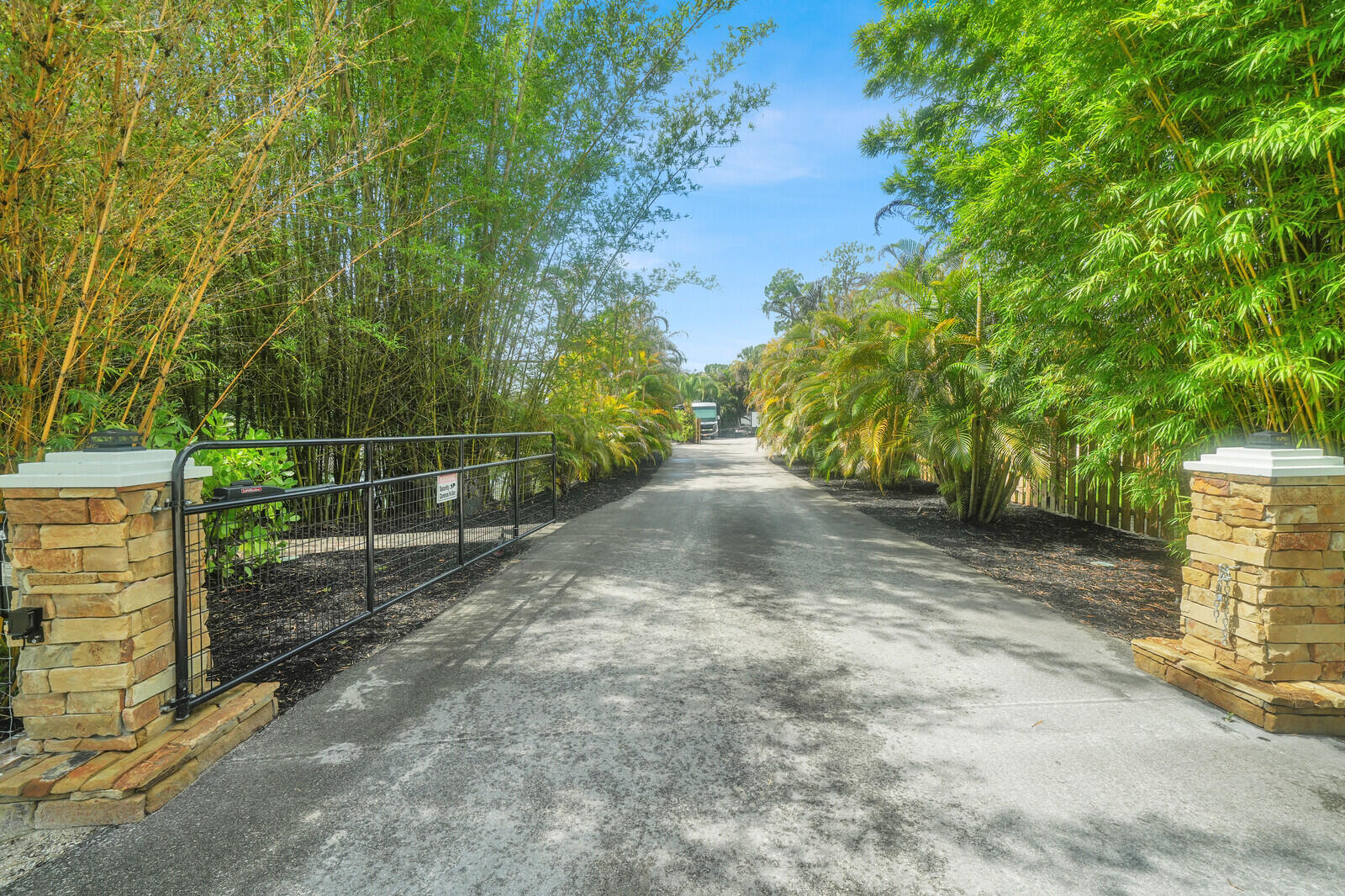 13432 153rd Road N Property Photo 1