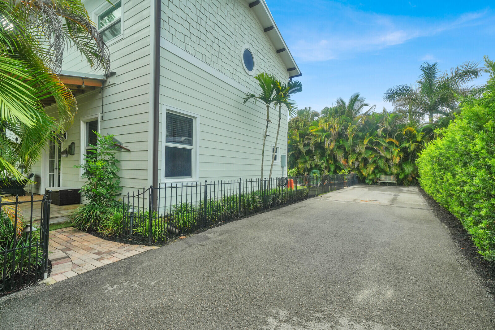 13432 153rd Road N Property Photo 4