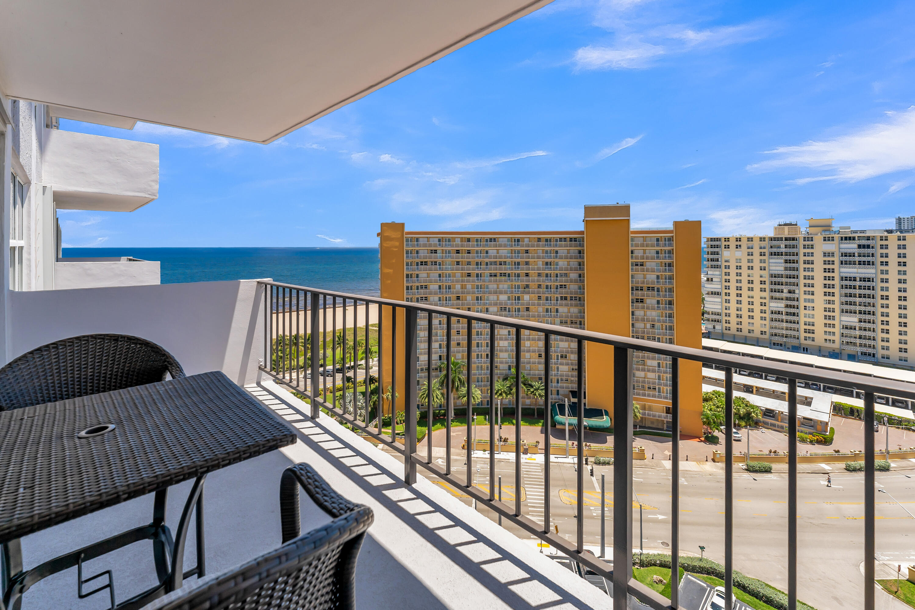 405 N Ocean Boulevard 1524 Property Photo 3