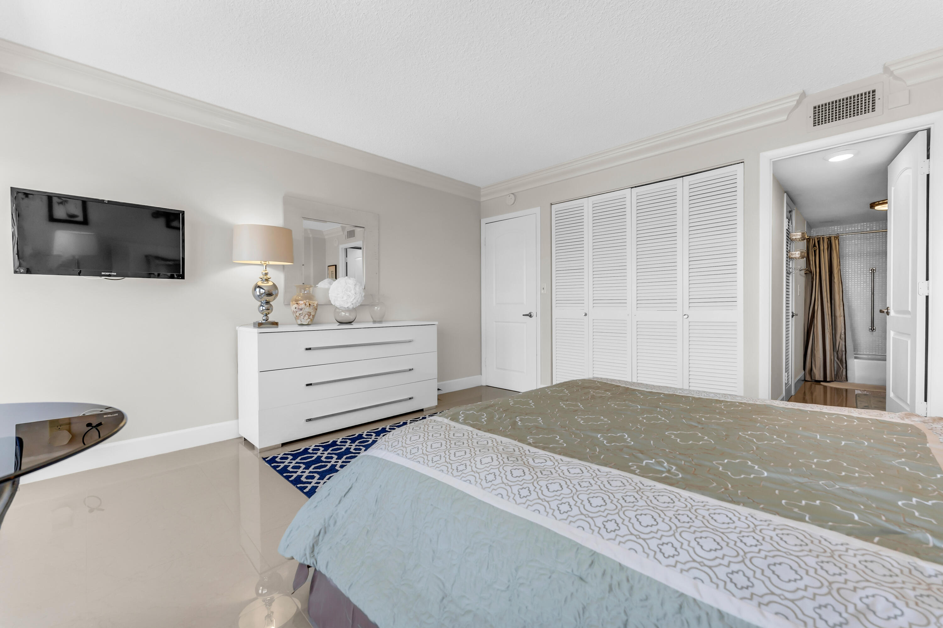 405 N Ocean Boulevard 1524 Property Photo 26