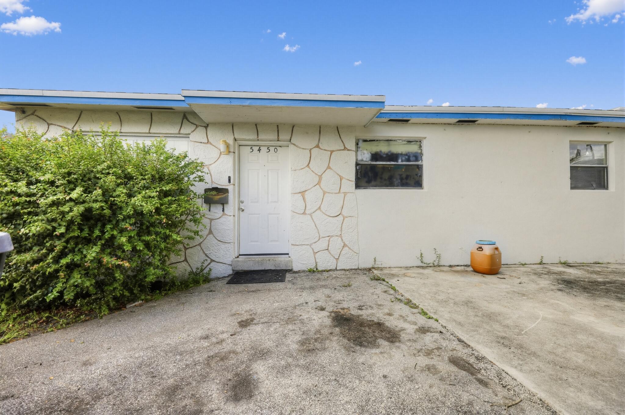 5450 Fletcher Street Property Photo 1