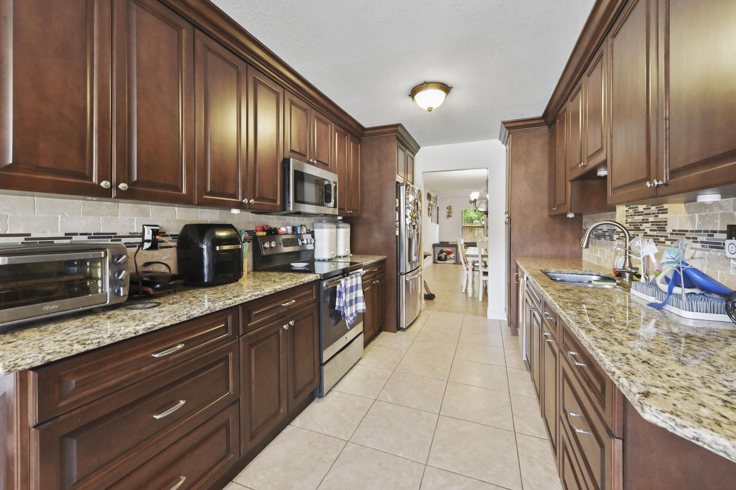 11901 Donlin Drive Property Photo 3