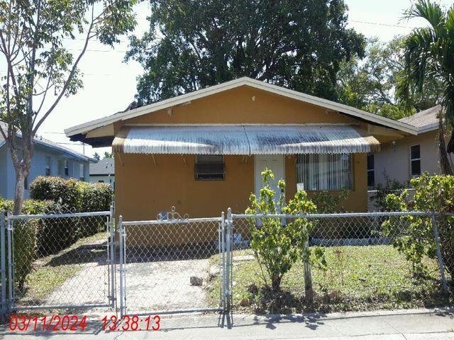 2236 Raleigh Street Property Photo 1