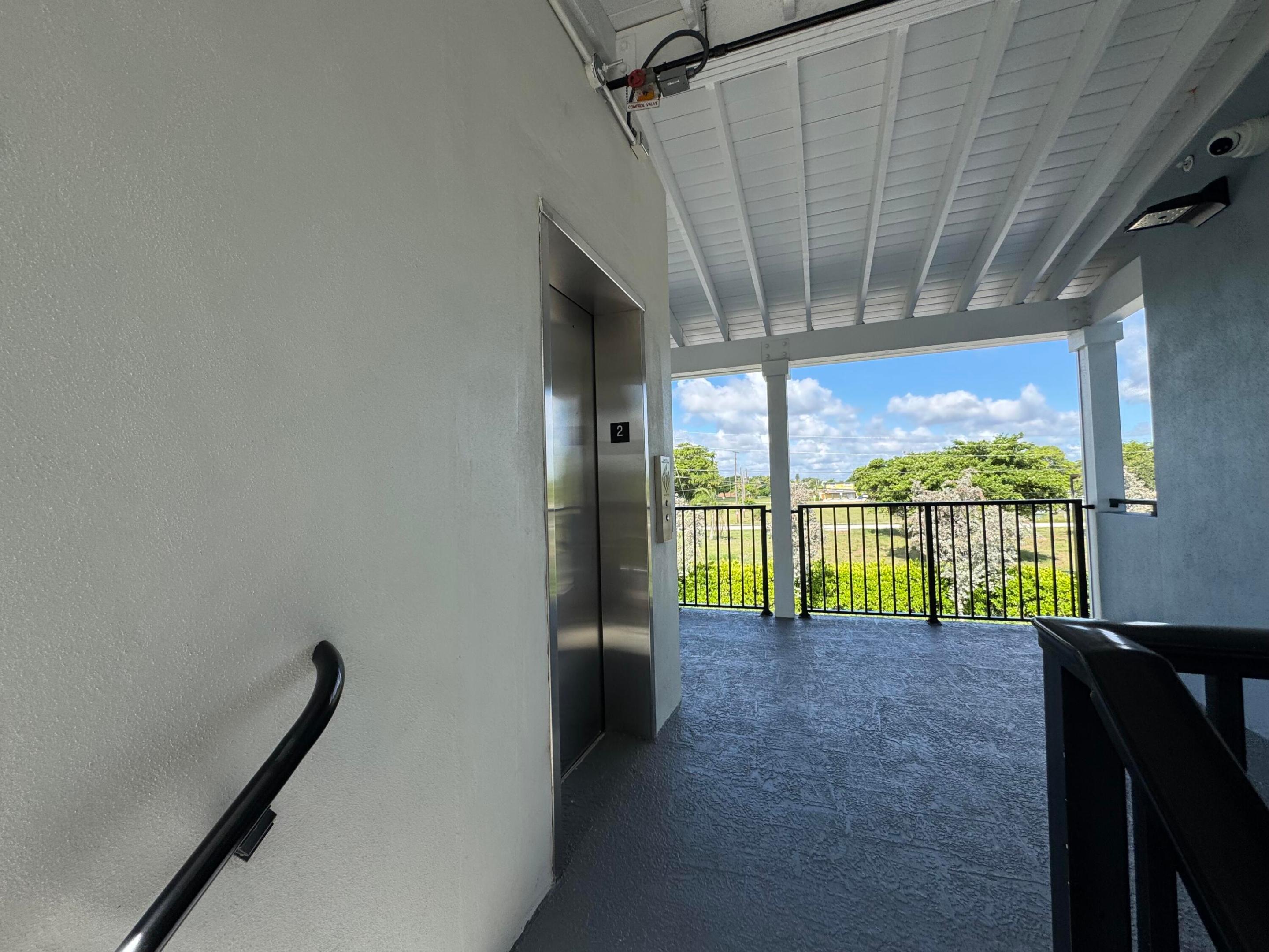 20 Nw 6th Avenue Property Photo 6