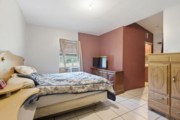 8698 63rd Avenue Property Photo 13