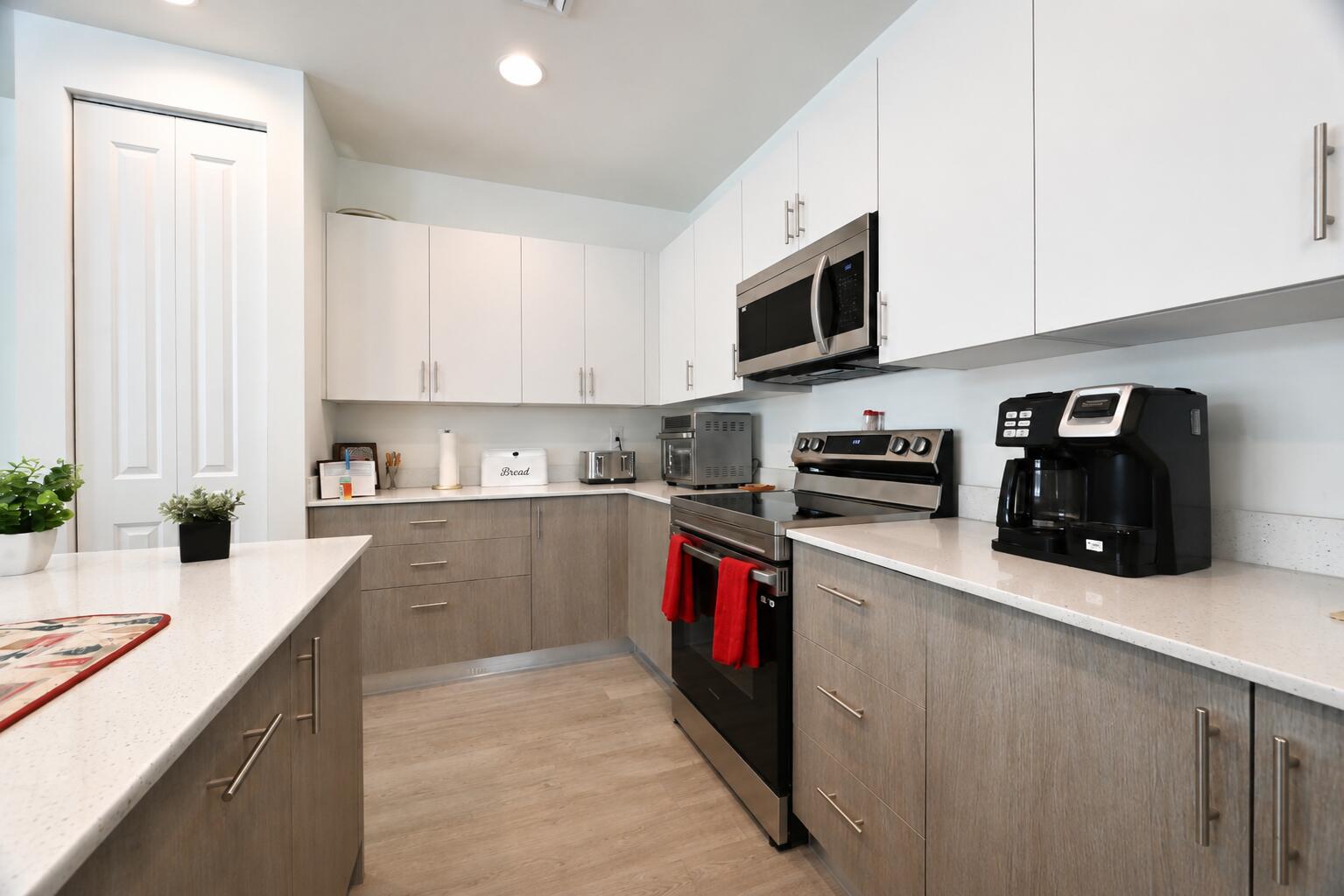 6305 Tenor Drive Property Photo 16