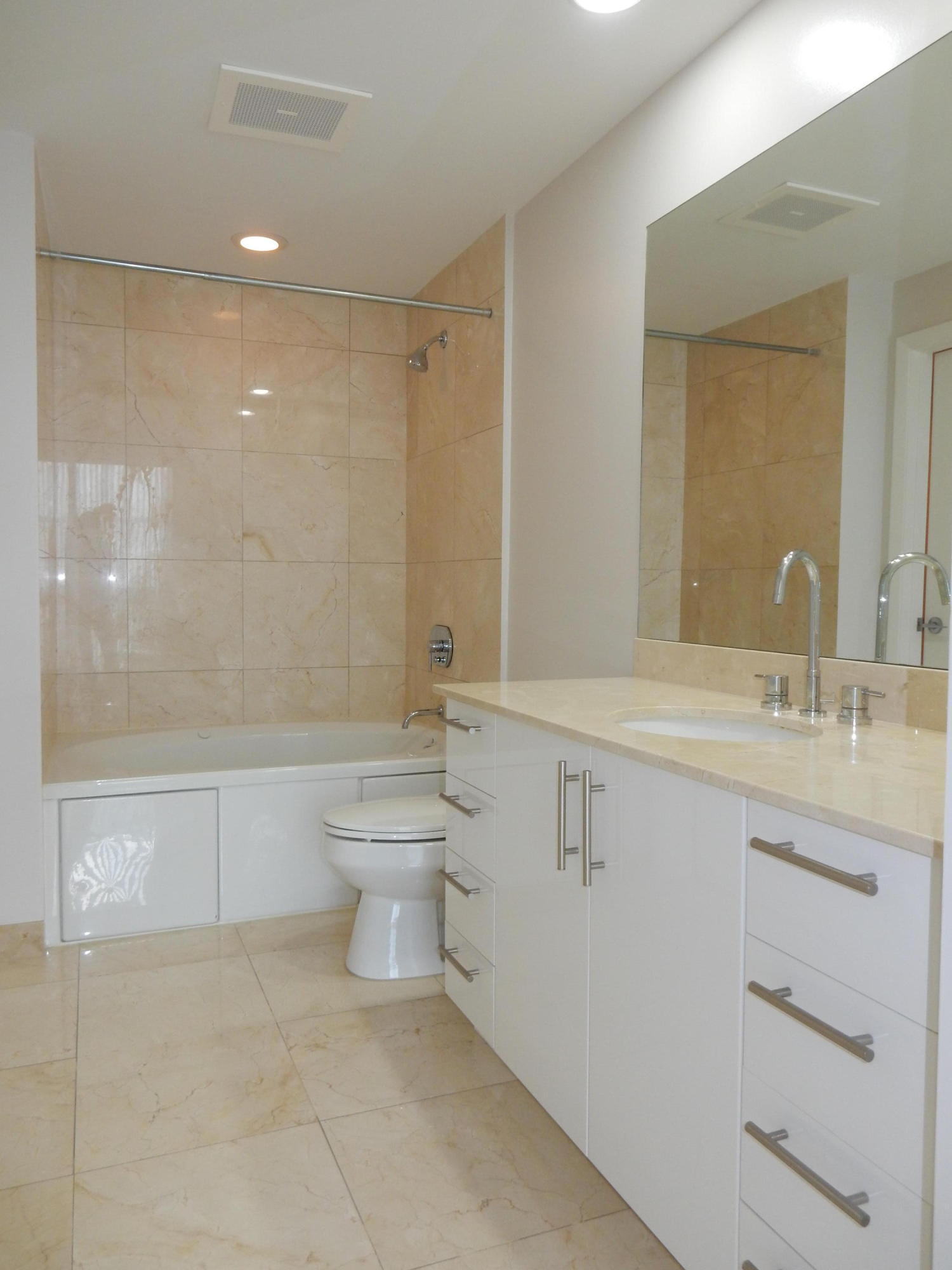 550 Okeechobee Boulevard 714 Property Photo 13